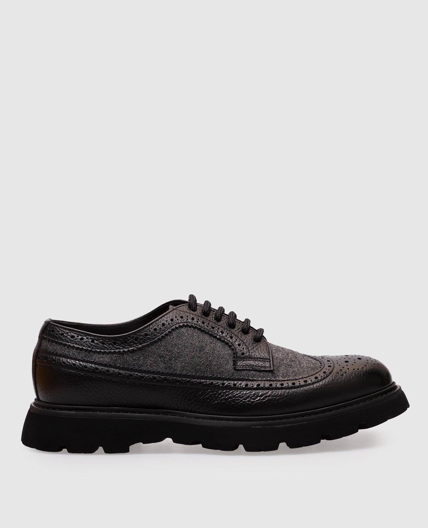 Grey brogues Doucal's