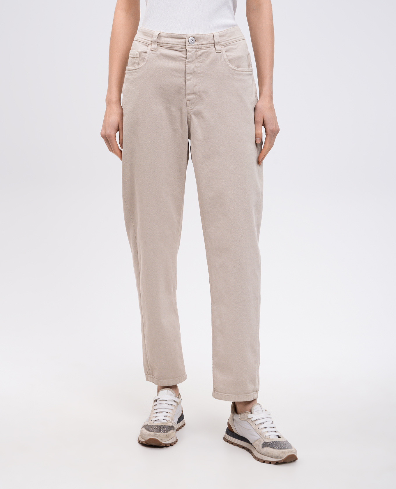 

Beige jeans with logo patch Brunello Cucinelli