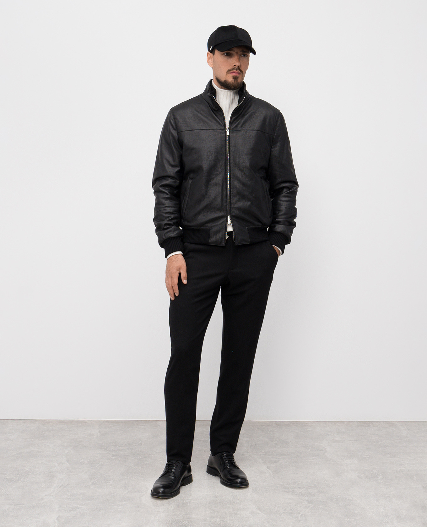 

Black wool pants Enrico Mandelli