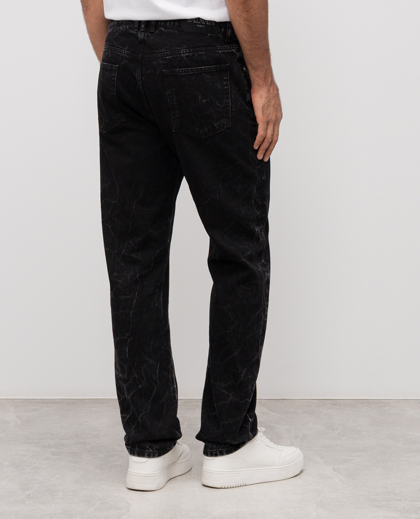 Black jeans with logo patch Balmain 4
