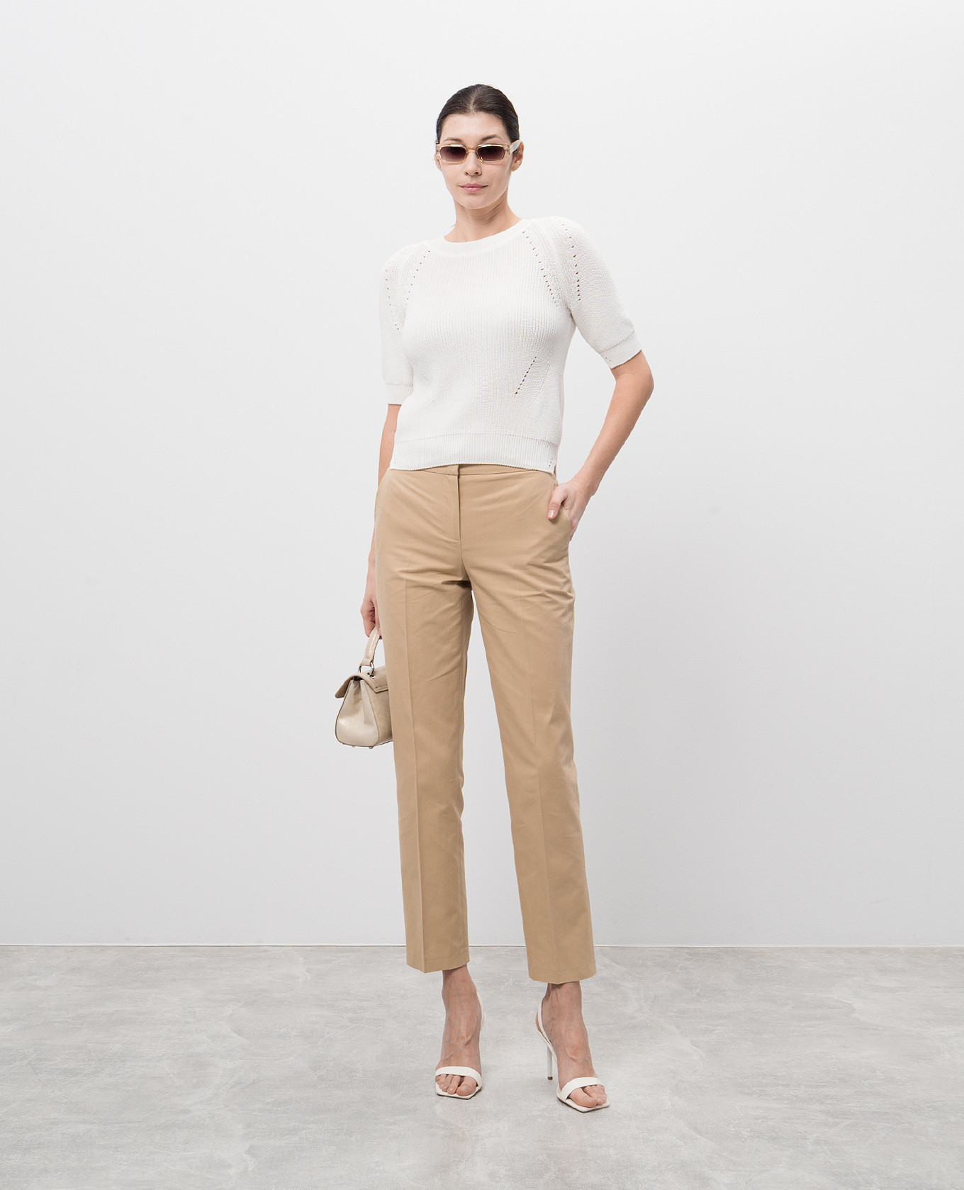 Beige pants with emblem Twinset 2