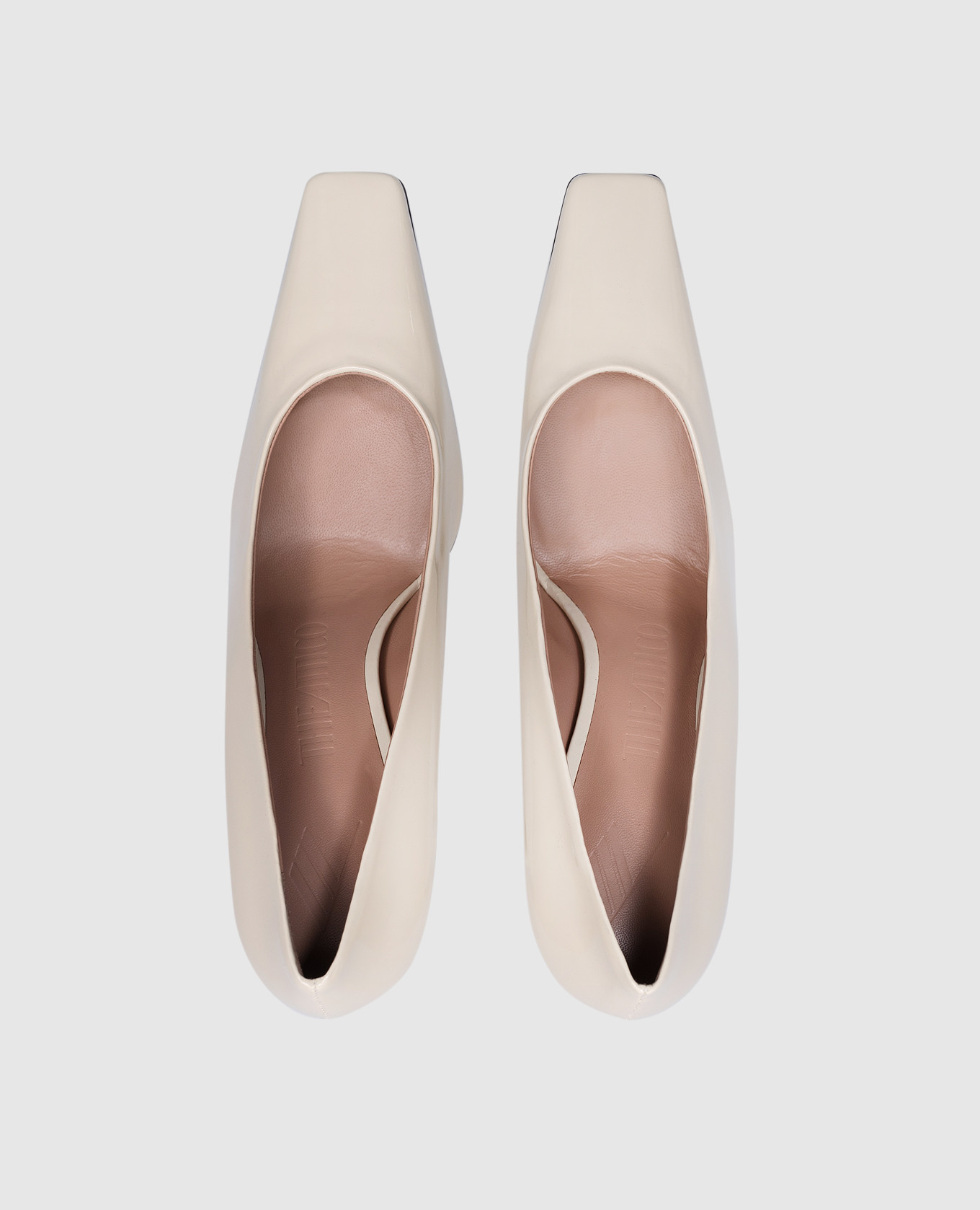 Beige patent leather shoes Juno The Attico 4