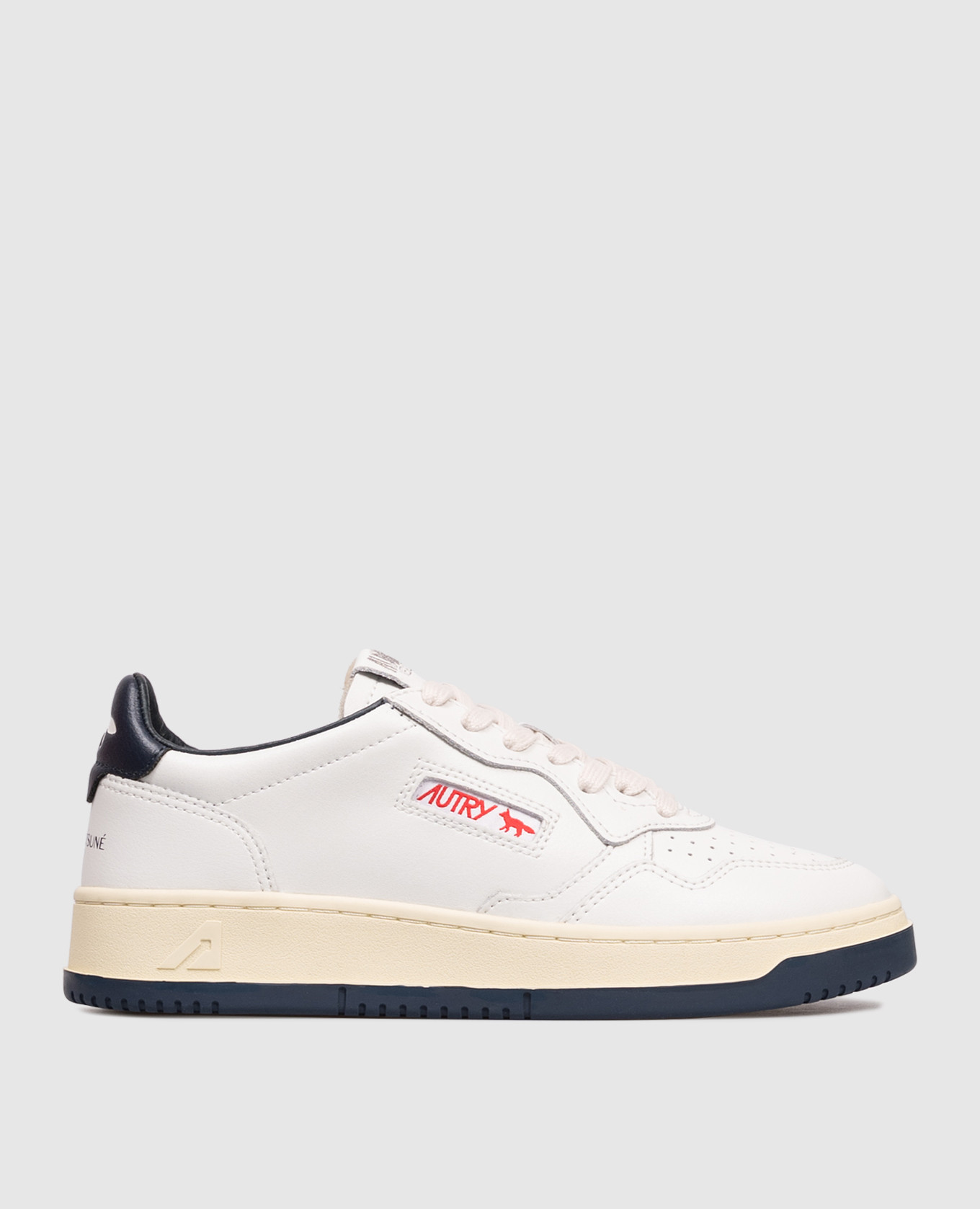Maison Kitsune MEDALIST white leather sneakers with logo AUTRY