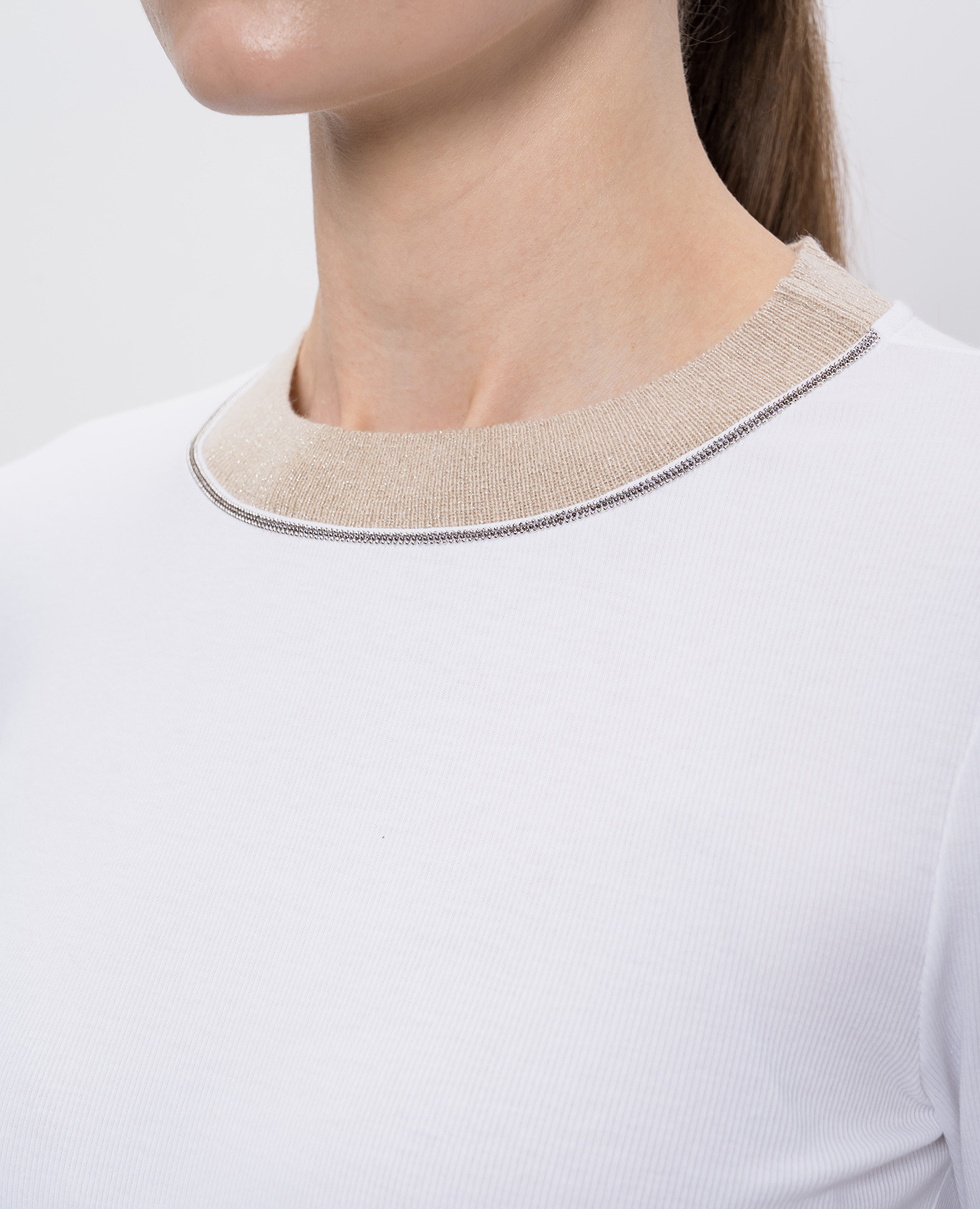

White longsleeve with a chain of monil in rib Peserico
