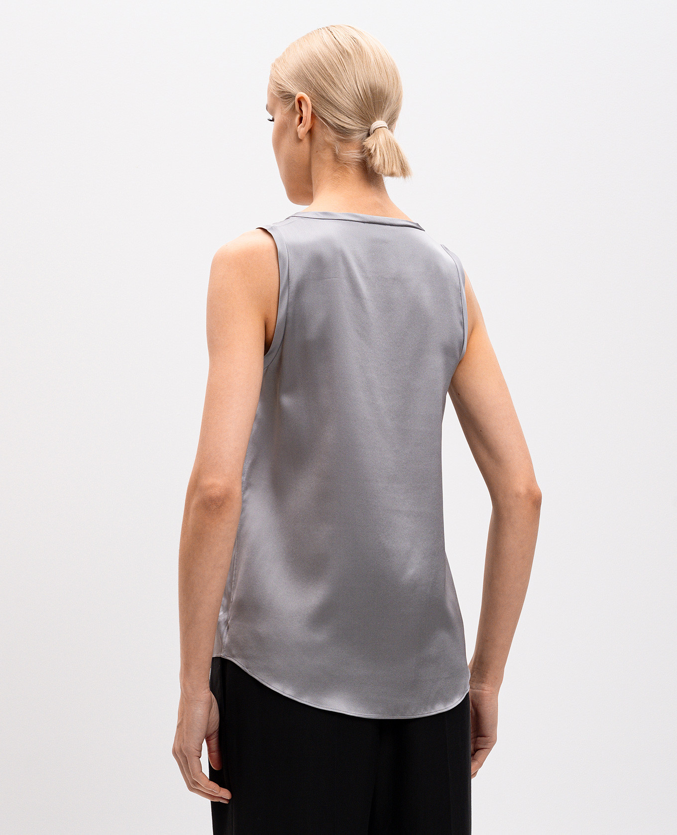 

Gray silk top Brunello Cucinelli, Grey