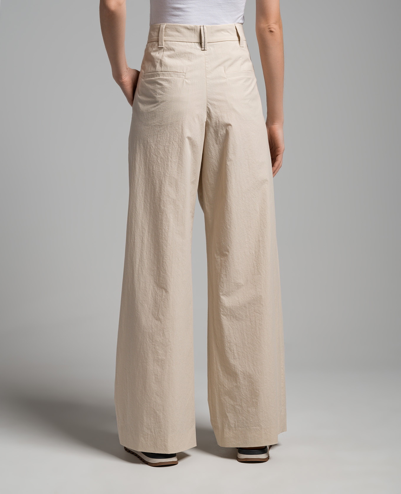 Beige pants with monil chain Brunello Cucinelli 4