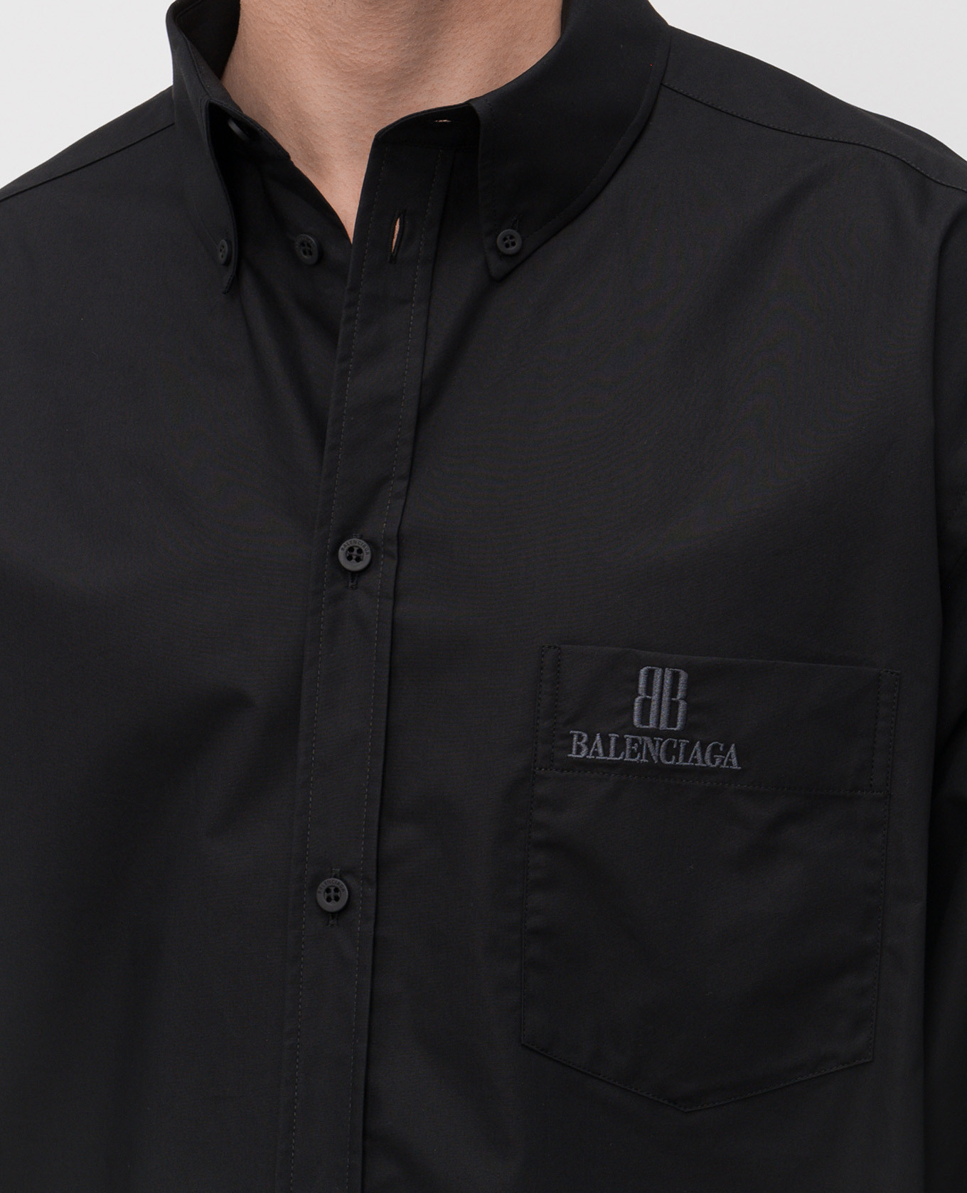 

Black shirt with logo embroidery Balenciaga