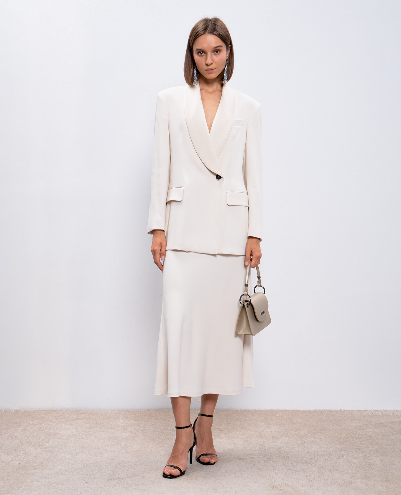 

Beige double-breasted jacket with monil chain Brunello Cucinelli