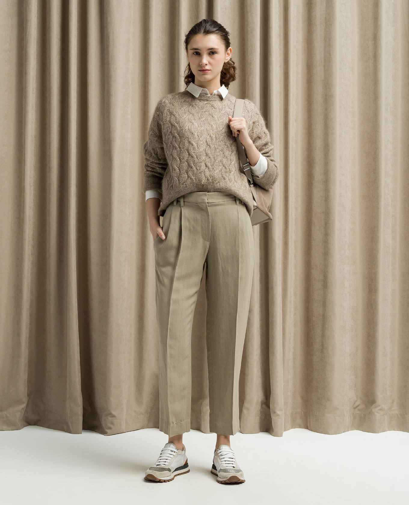 

Brown pants with linen Brunello Cucinelli