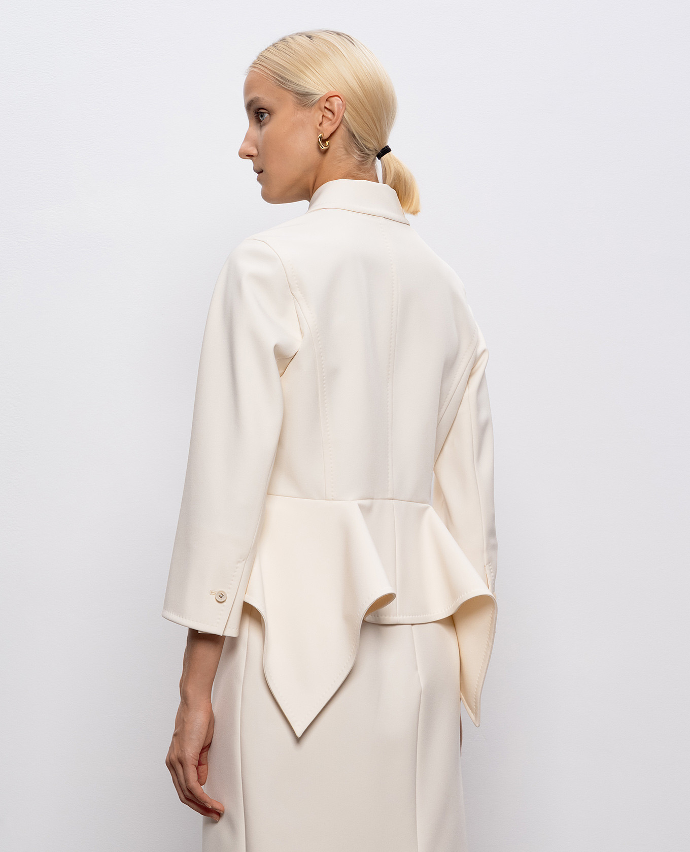 White jacket LORETTA with peplum Max Mara 4