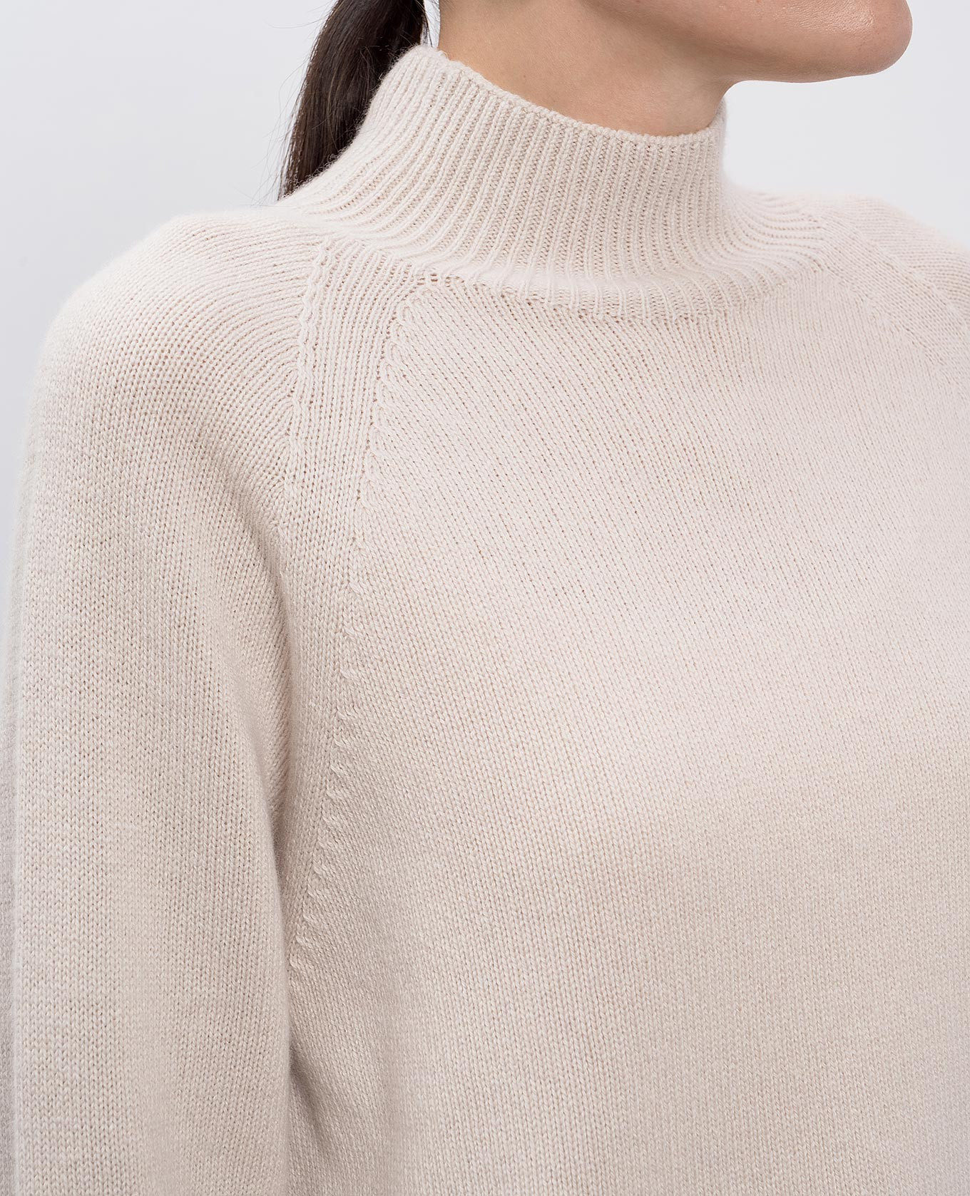 

Beige wool, silk and cashmere sweater Peserico