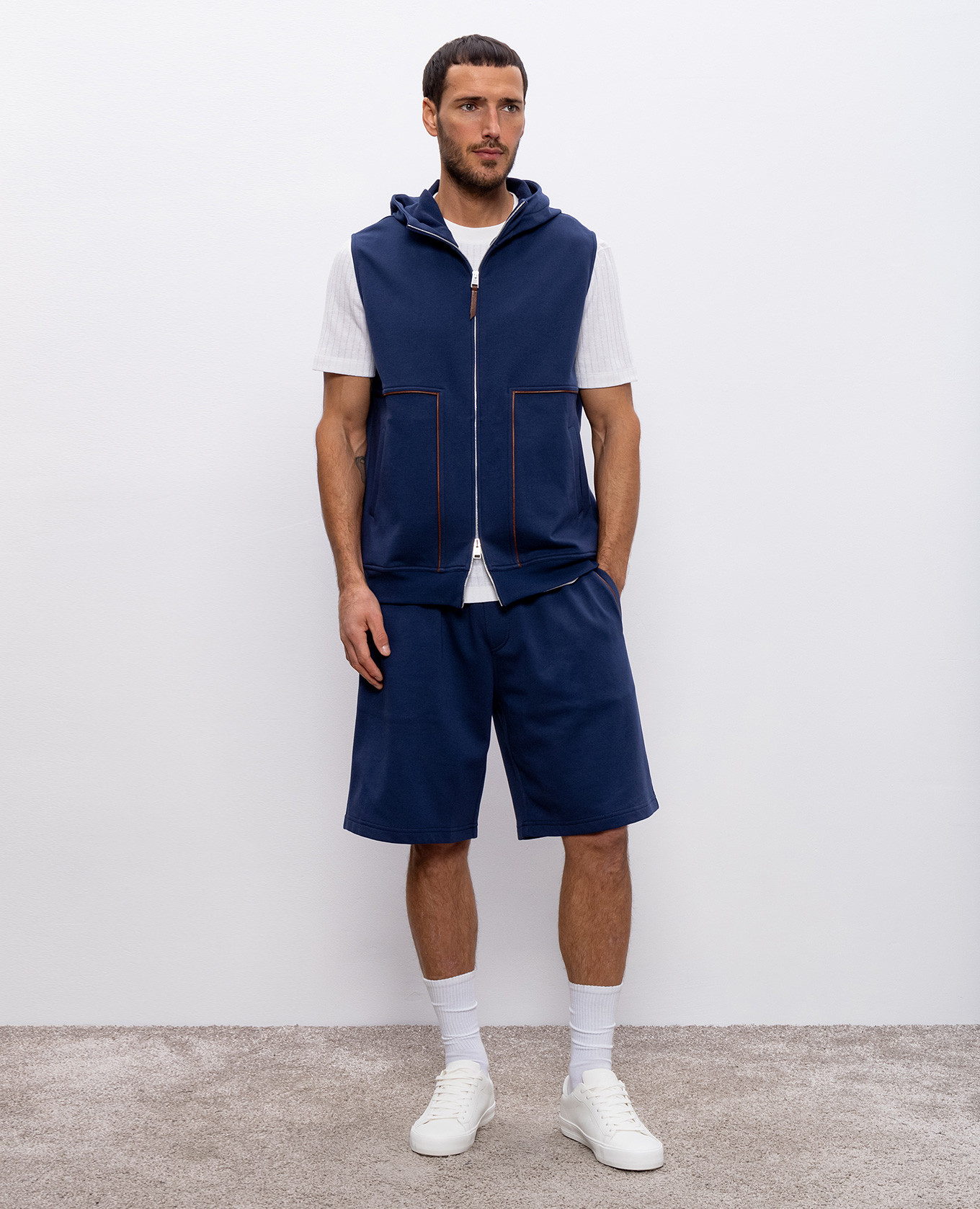 

Blue shorts with contrast trim Brunello Cucinelli