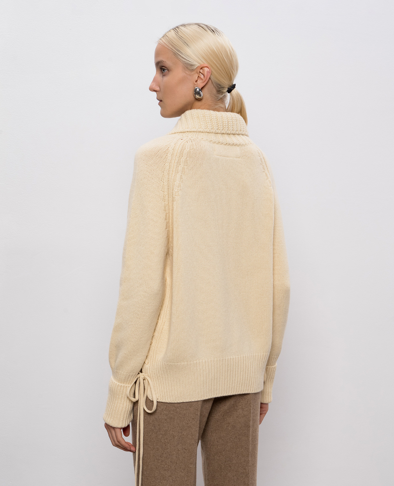 

Beige cashmere sweater Ermanno Scervino