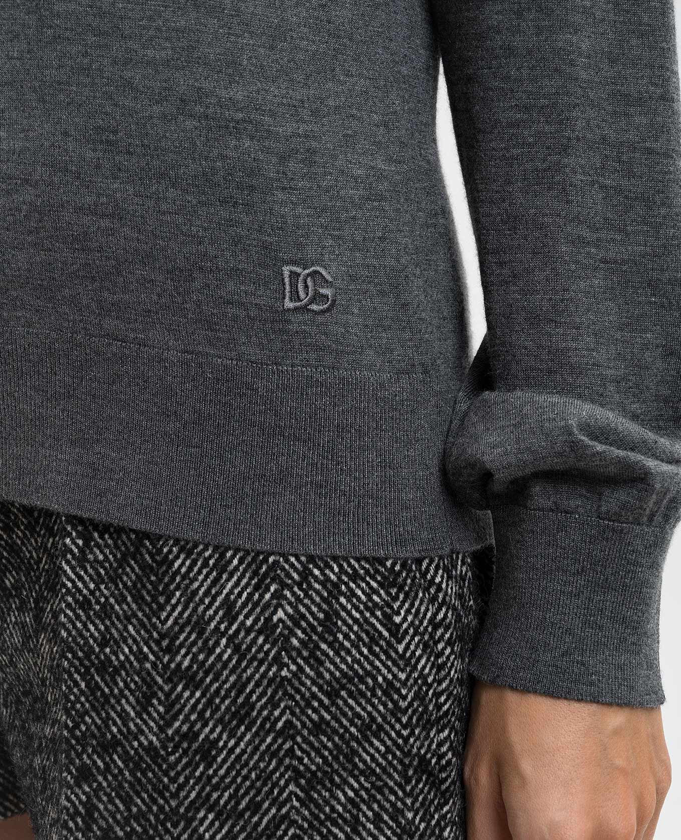 

Grey cashmere turtleneck with DG monogram Dolce&Gabbana