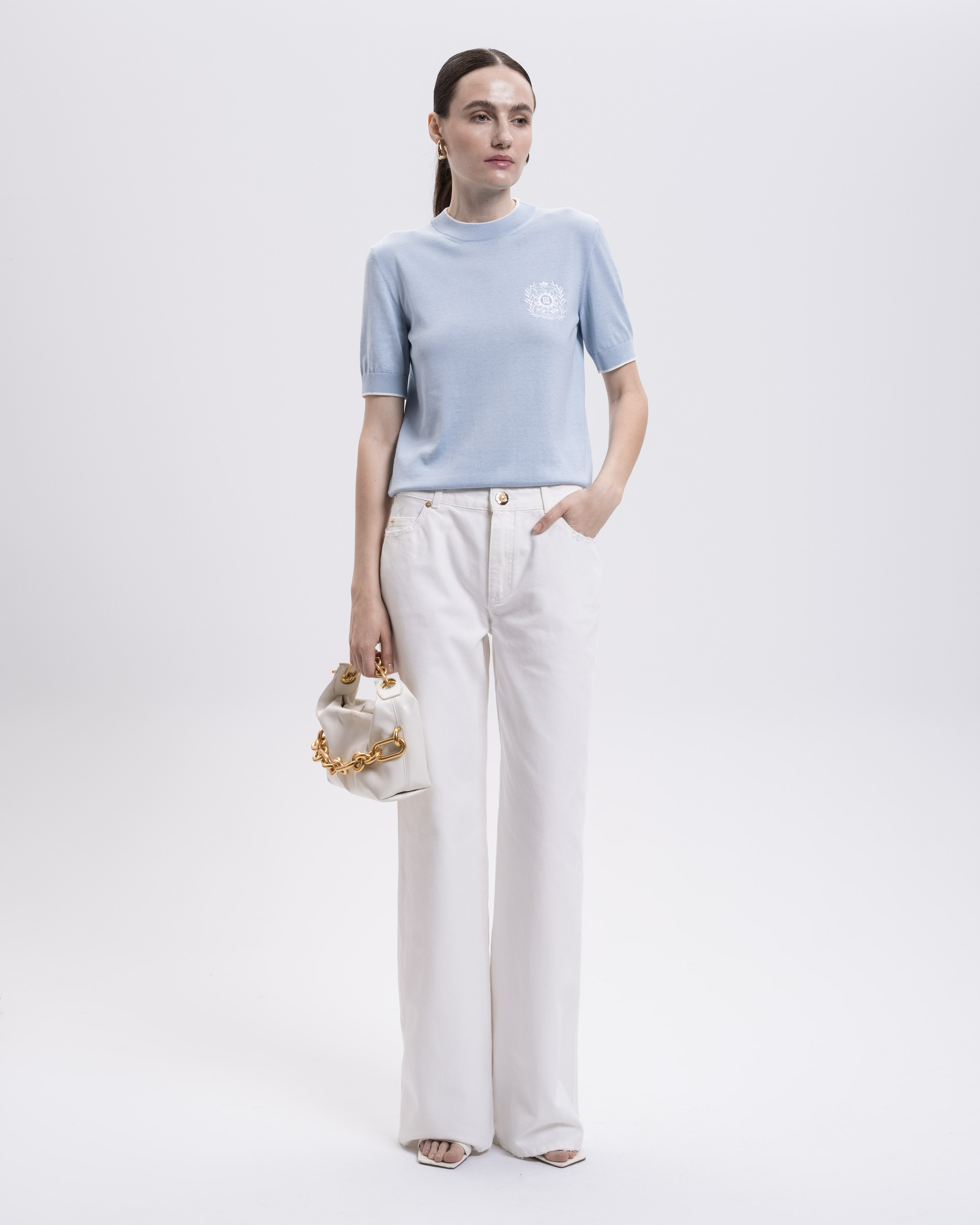 

Blue silk top with embroidered emblem Balmain, Light blue