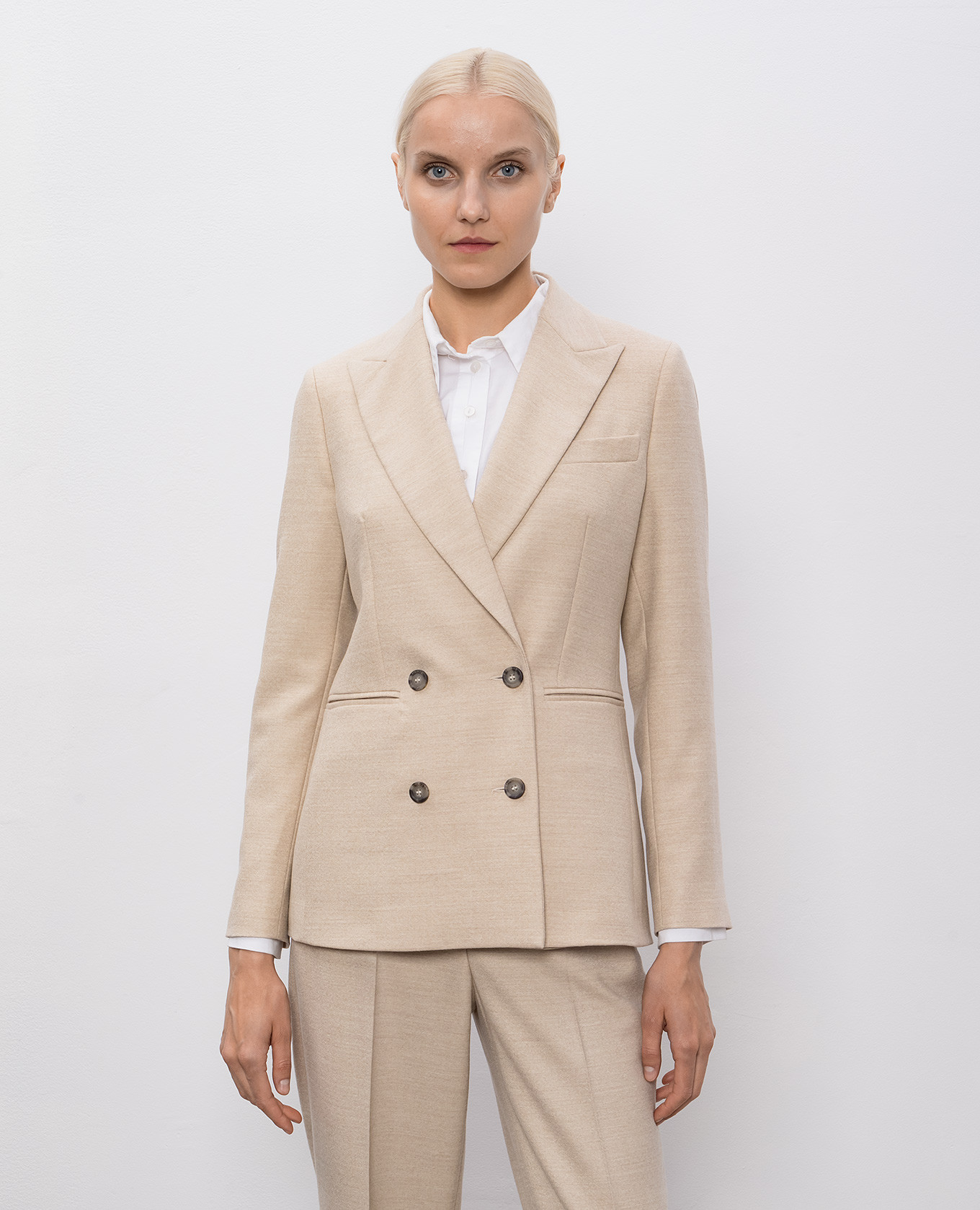 

Beige double-breasted wool jacket Peserico