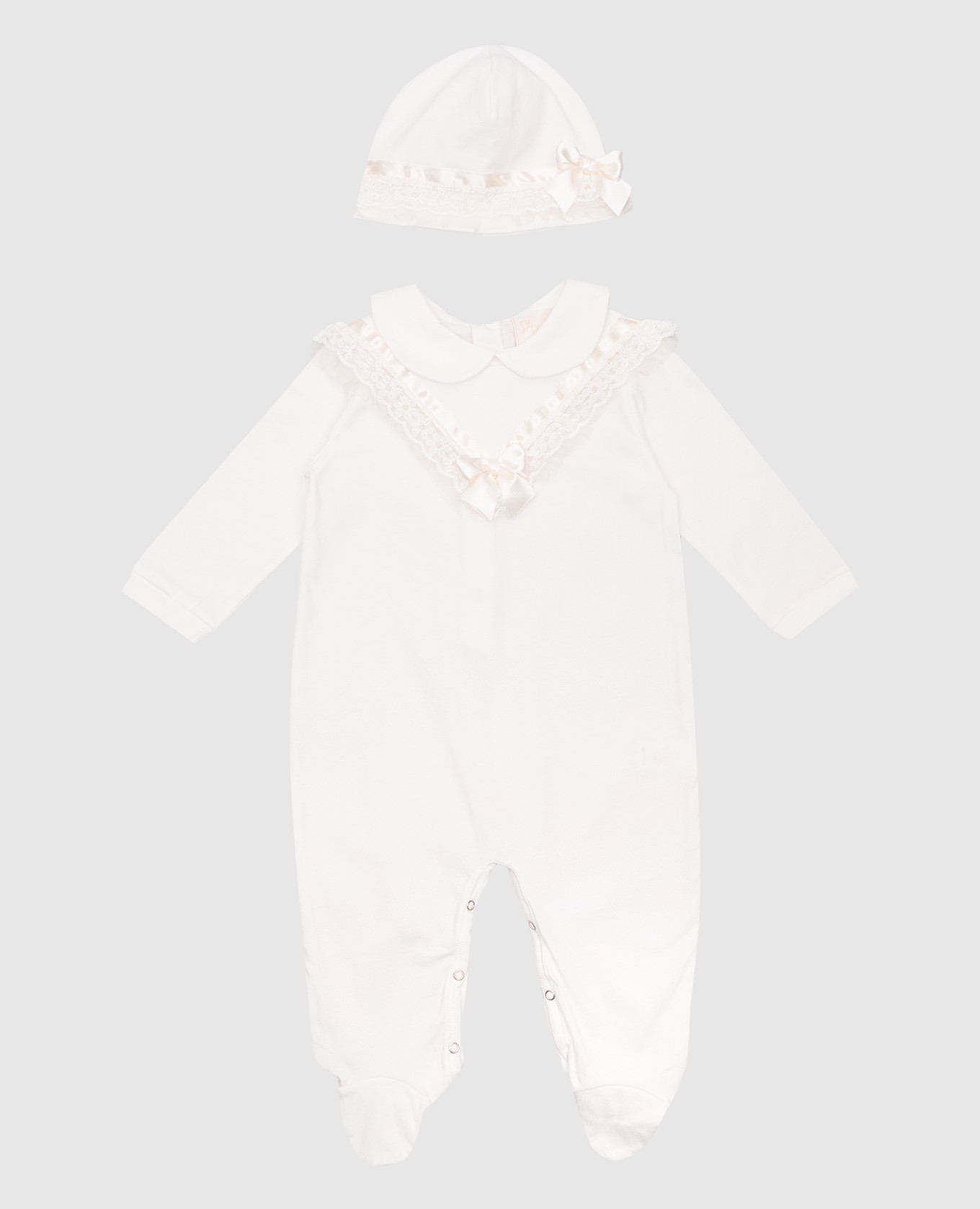 

Children's white set of overalls, hat and ruffled envelope Story Loris
