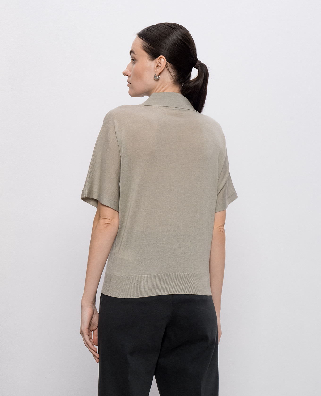 

Khaki cashmere and silk top Peserico