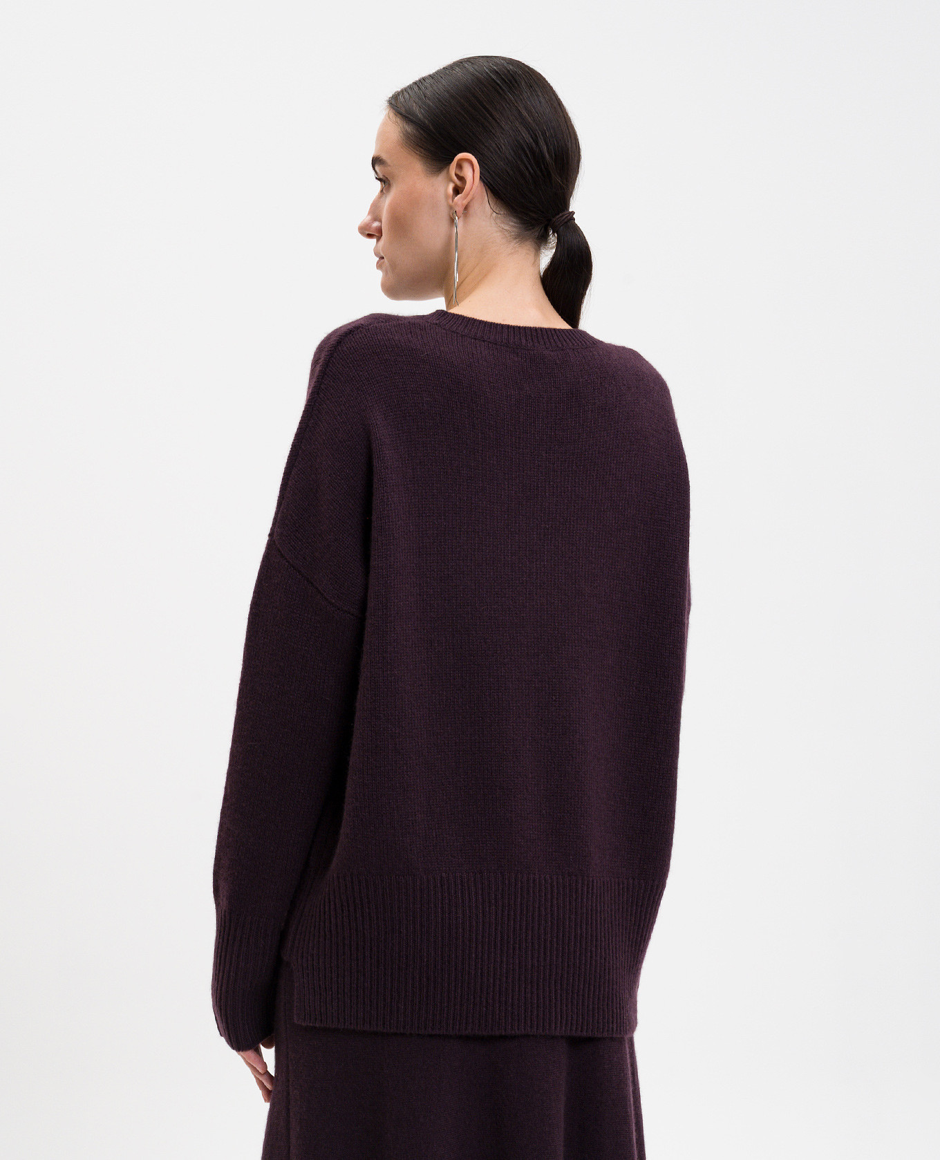 

Mila burgundy cashmere sweater LISA YANG