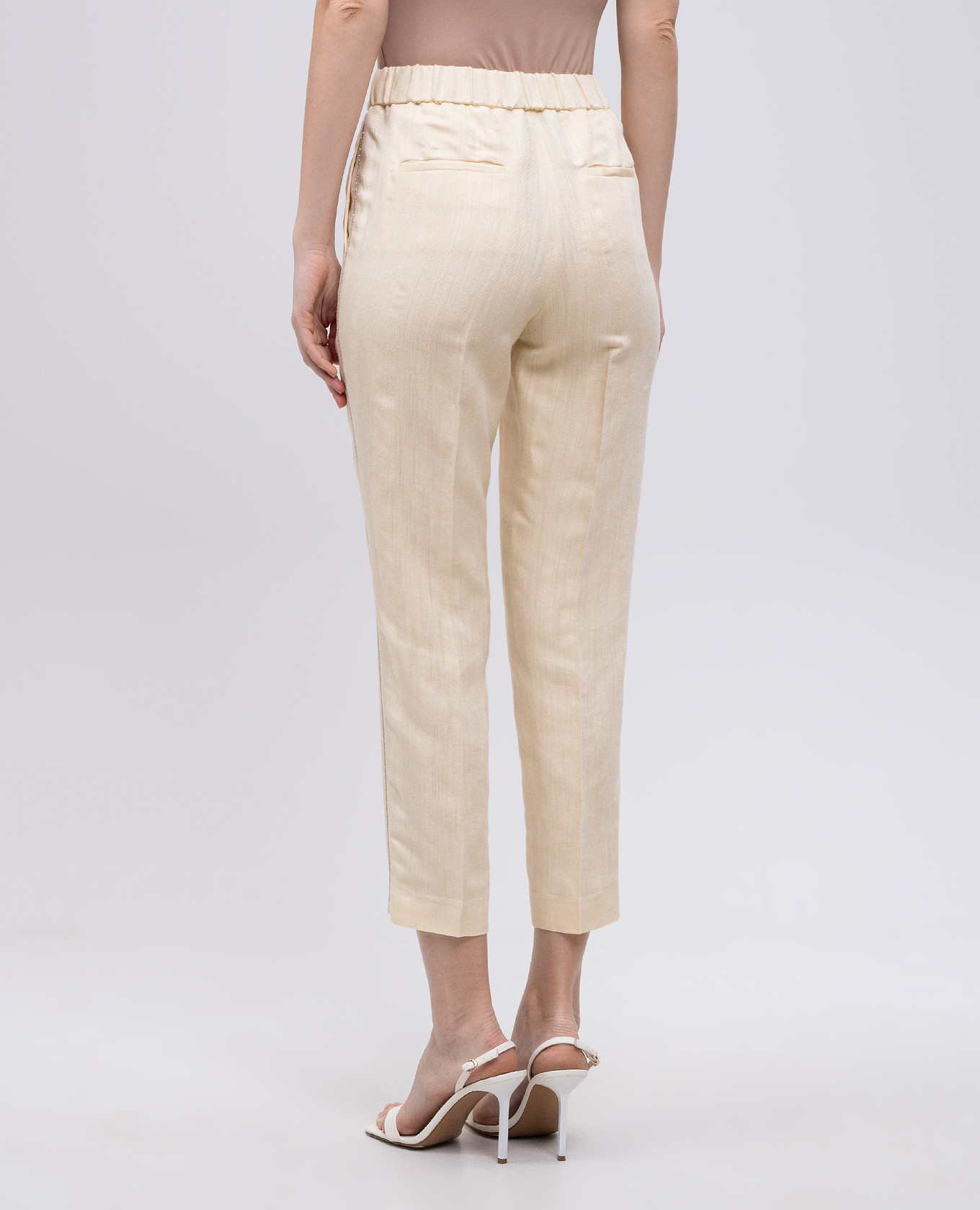 

Yellow linen pants with monil chain Peserico