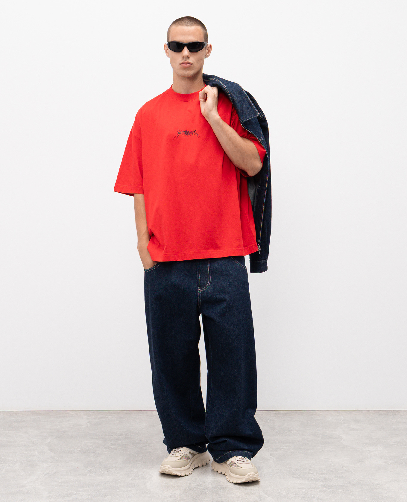 

Red T-shirt with logo print Vetements