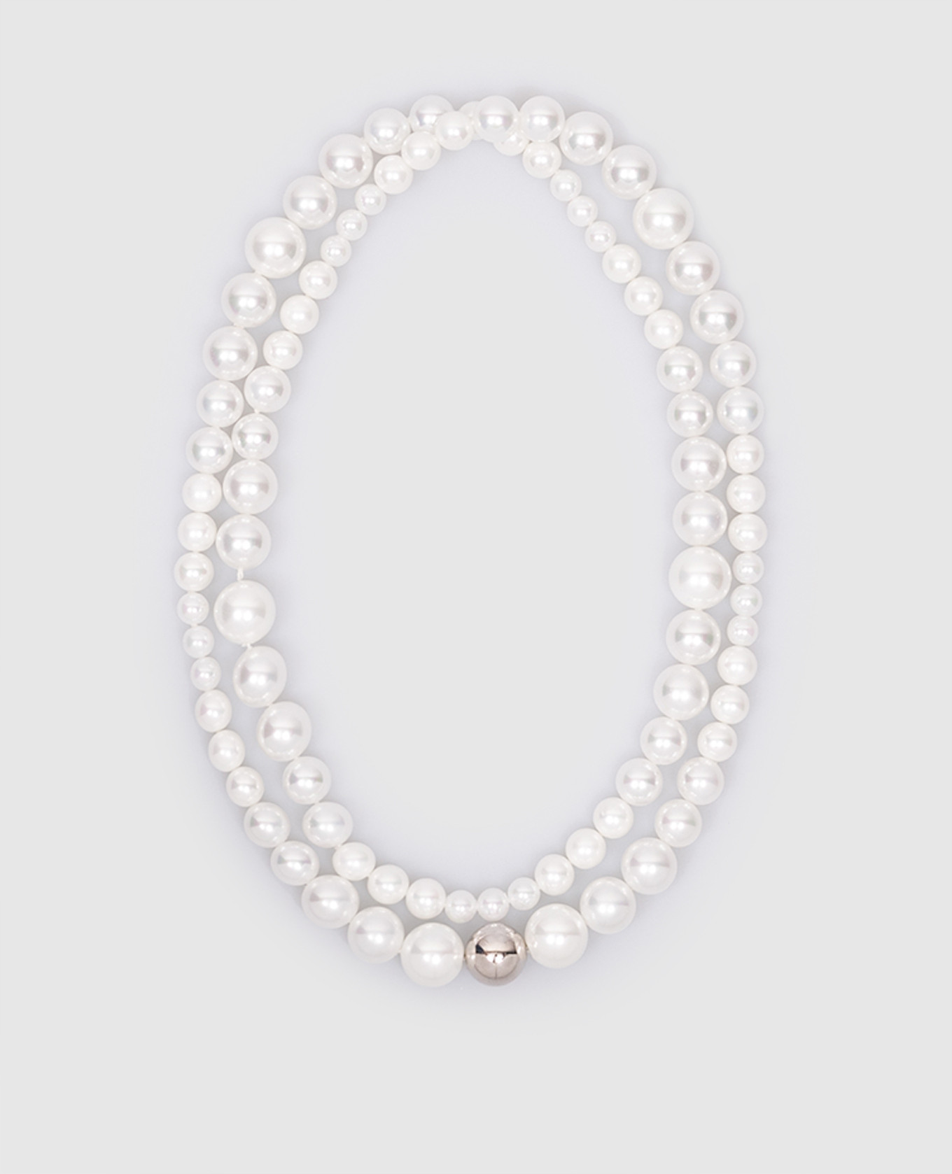 

White pearl necklace with an accent silver bead Madreperla