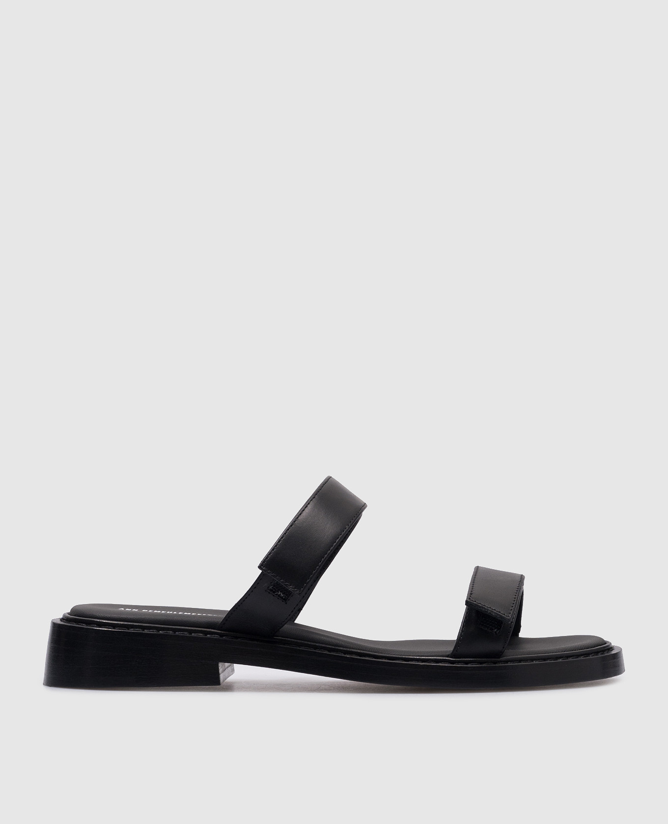 

Black leather flip-flops Len Ann Demeulemeester