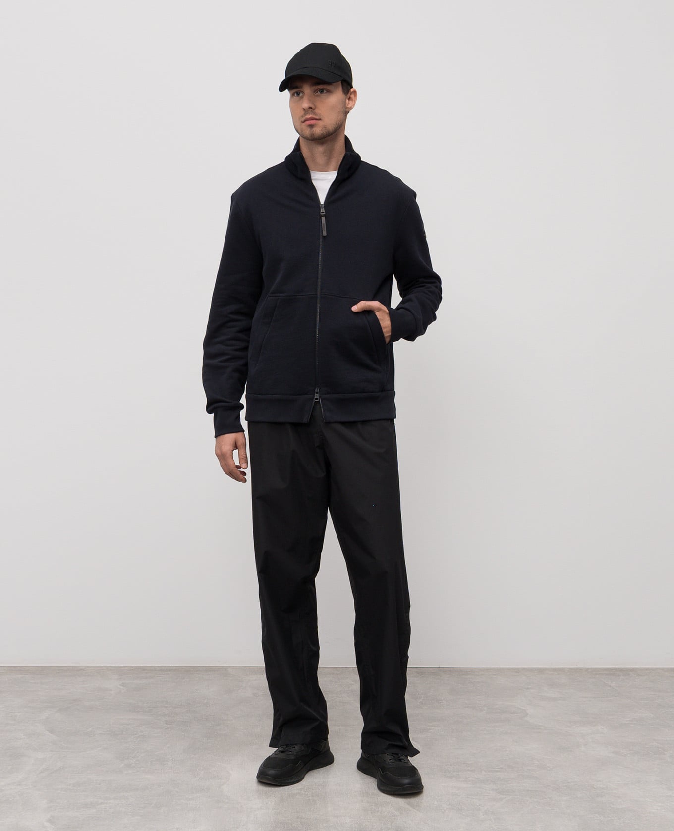 Blue cashmere sports jacket Moncler 2