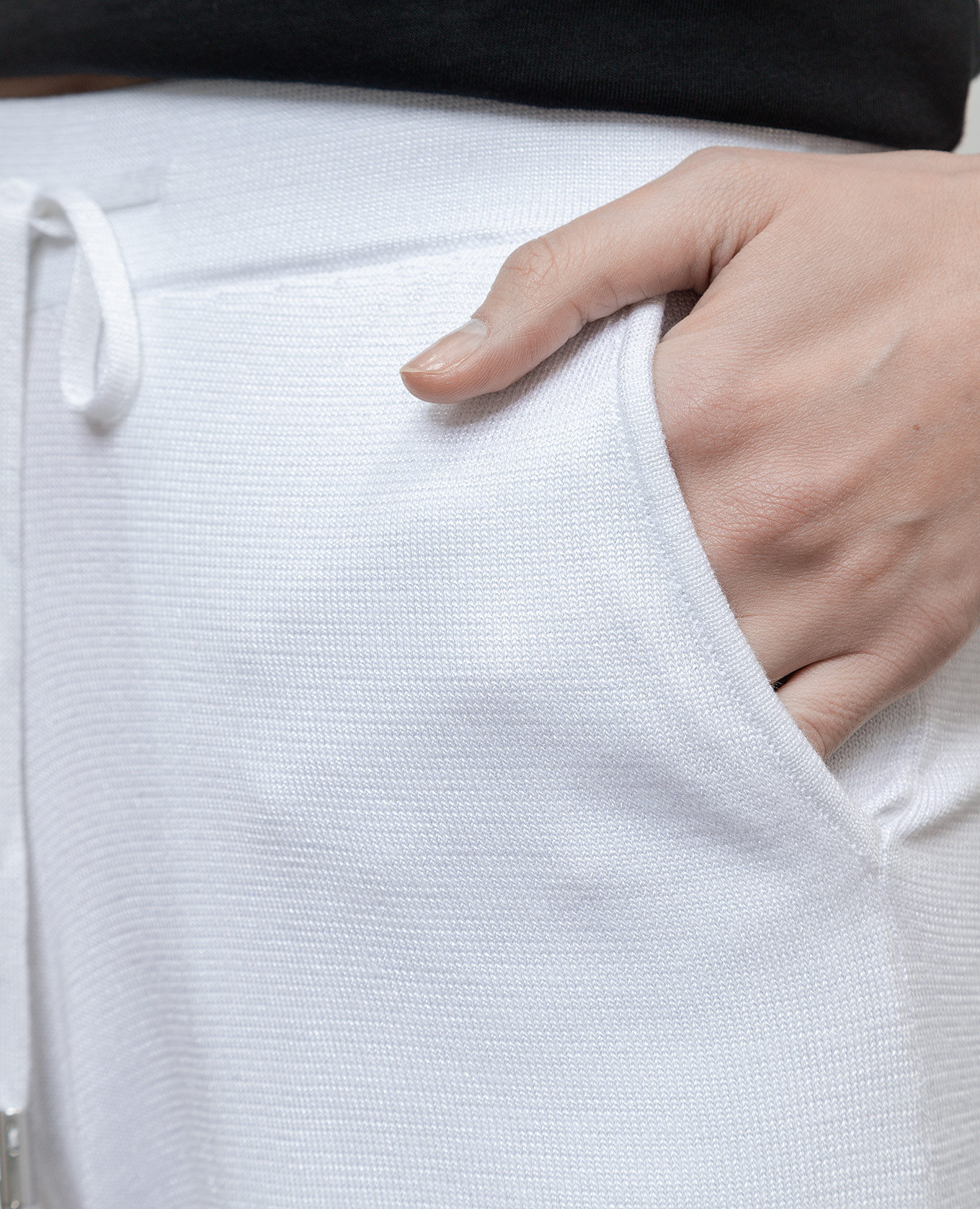 White shorts Peserico 5