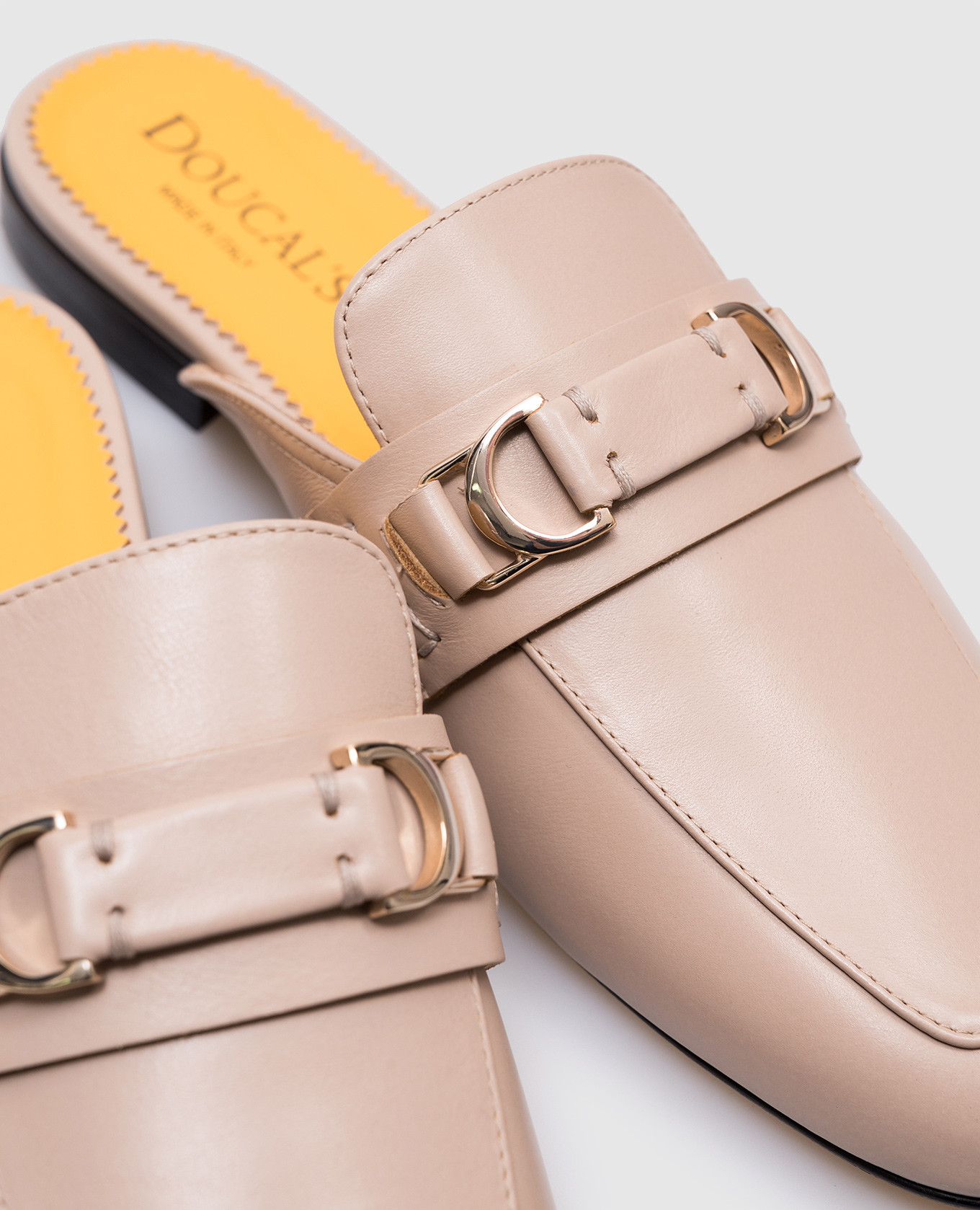 

Beige leather mules Doucal's