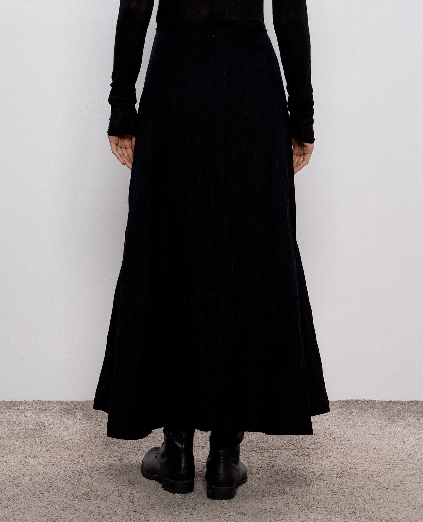Black skirt with wool with a harvester effect Marc Le Bihan 4