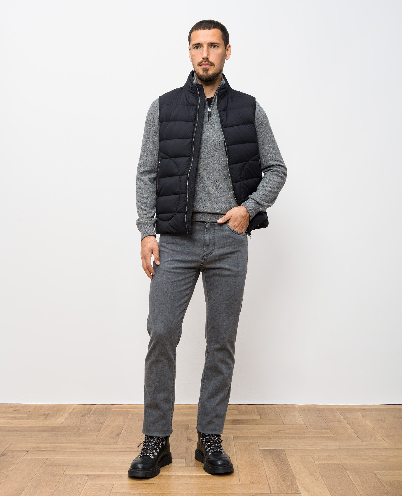 

Black down vest Herno