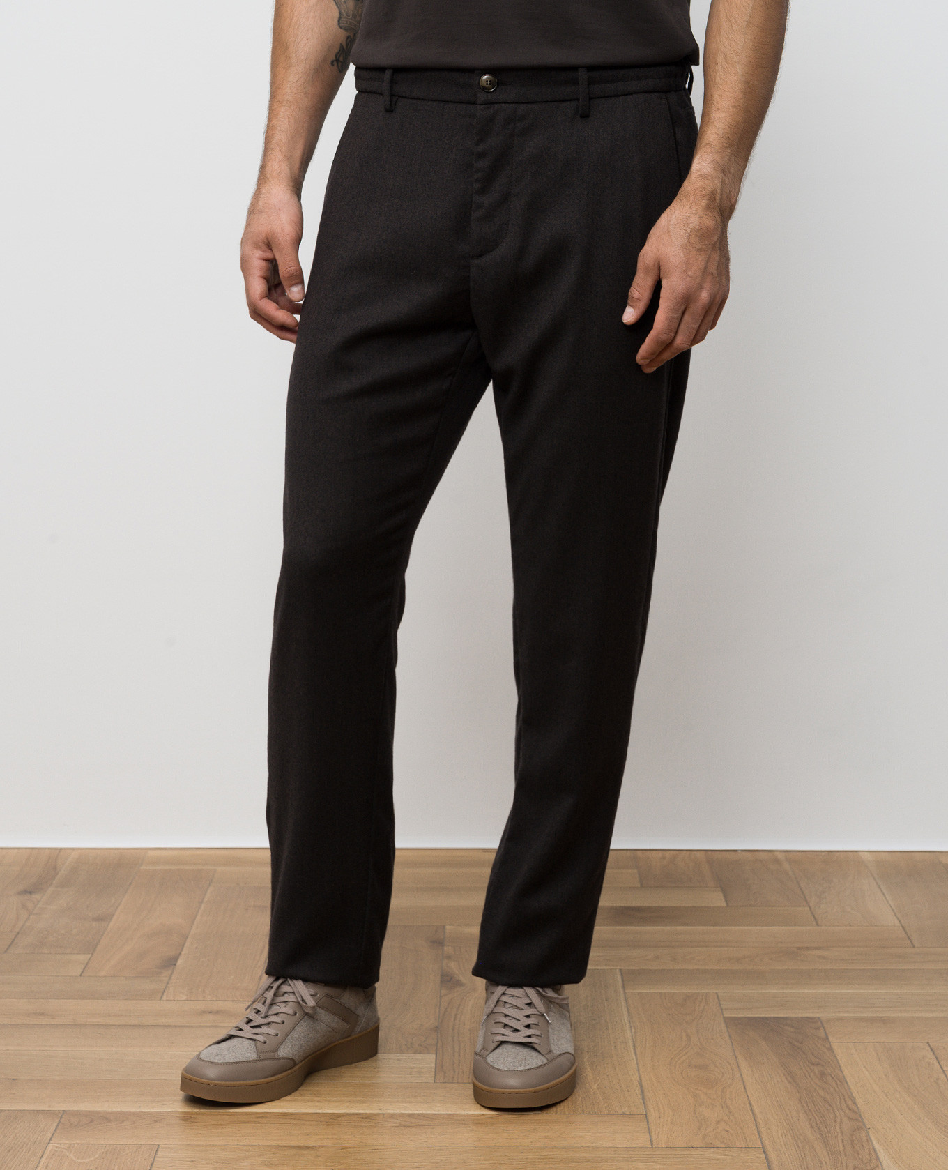 

Brown wool trousers with suede Canali