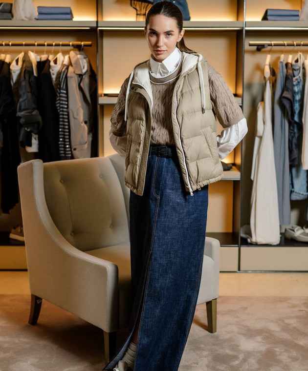 Brunello Cucinelli - Beige down vest with monil chain
