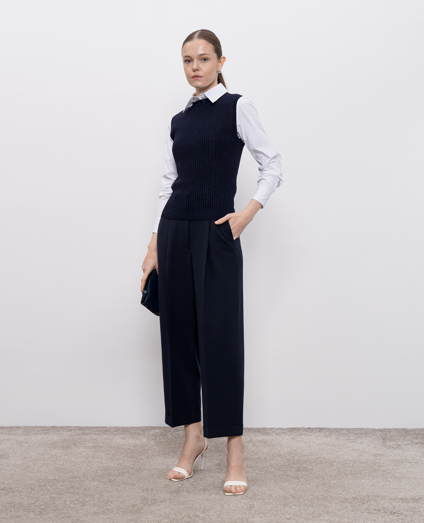 

Blue ribbed top with lurex Peserico