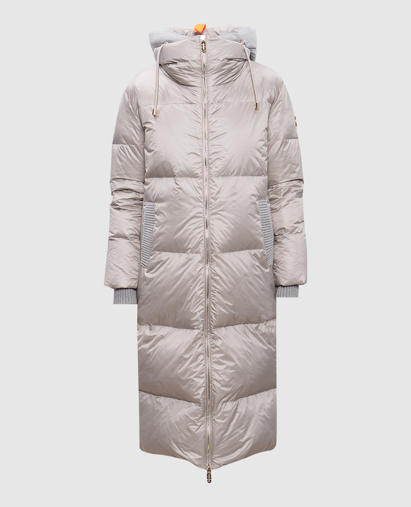Beige elongated quilted down jacket stilnology