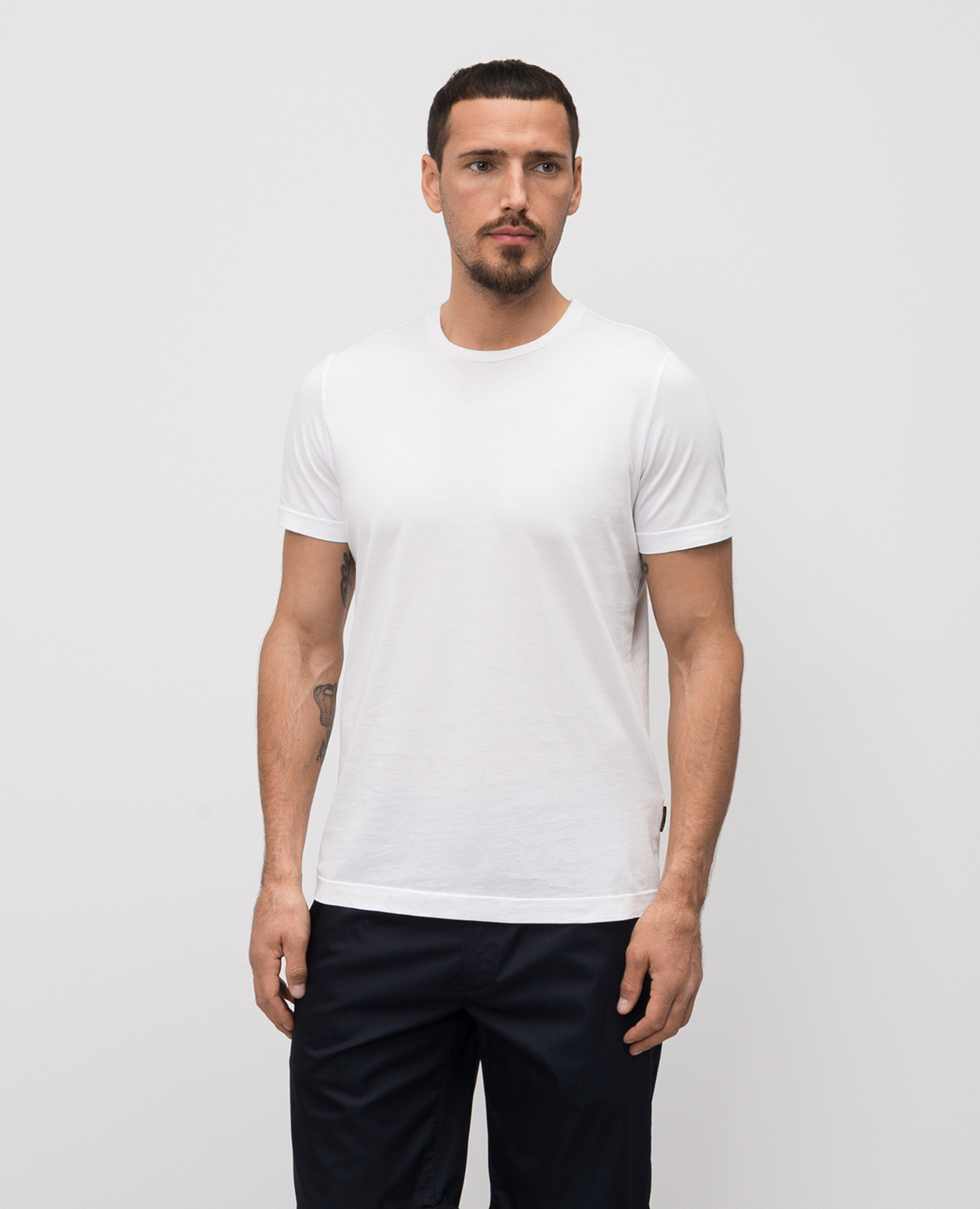 MIKES white t-shirt MooRER 2