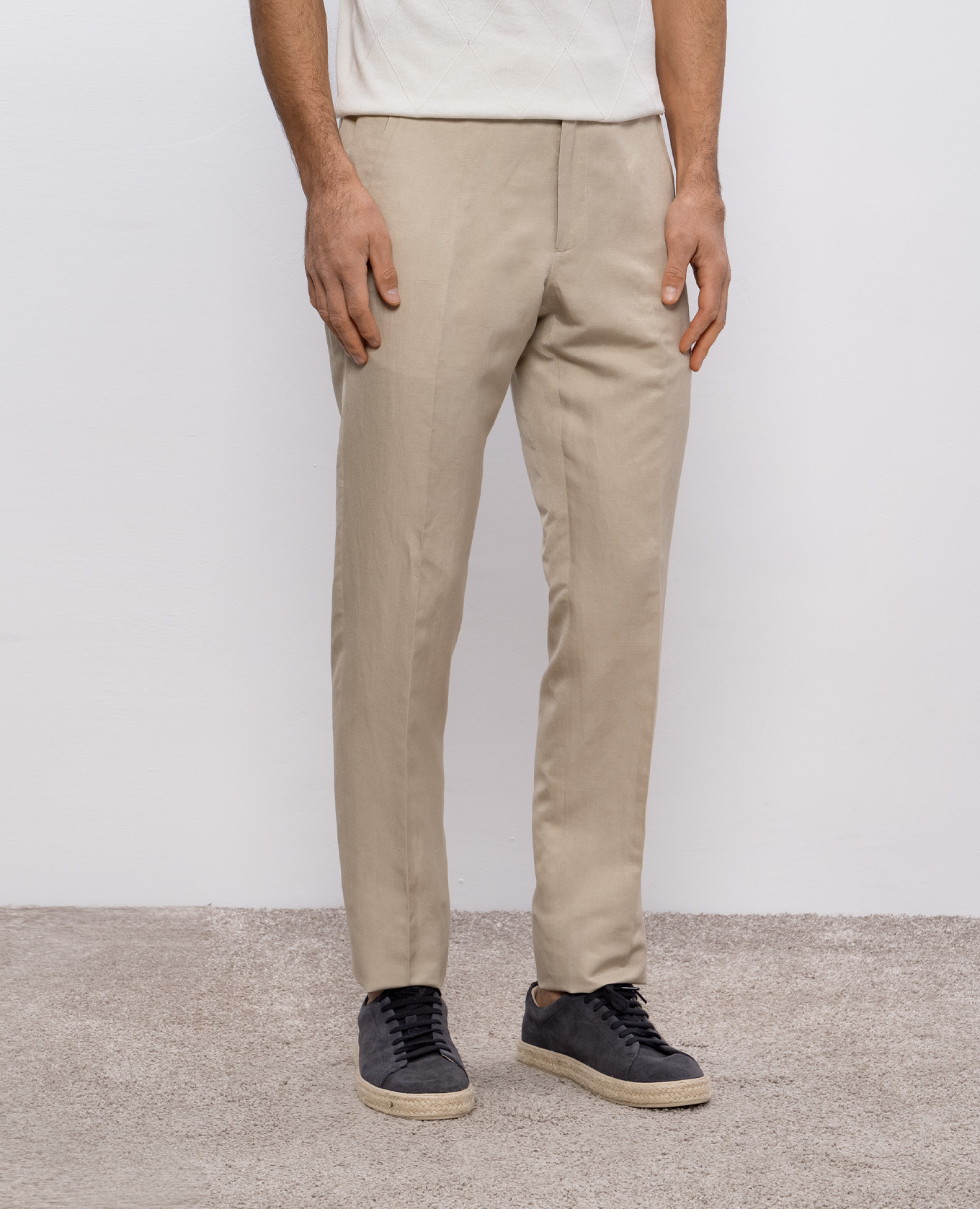 

Beige linen and silk trousers with logo emblem Stefano Ricci