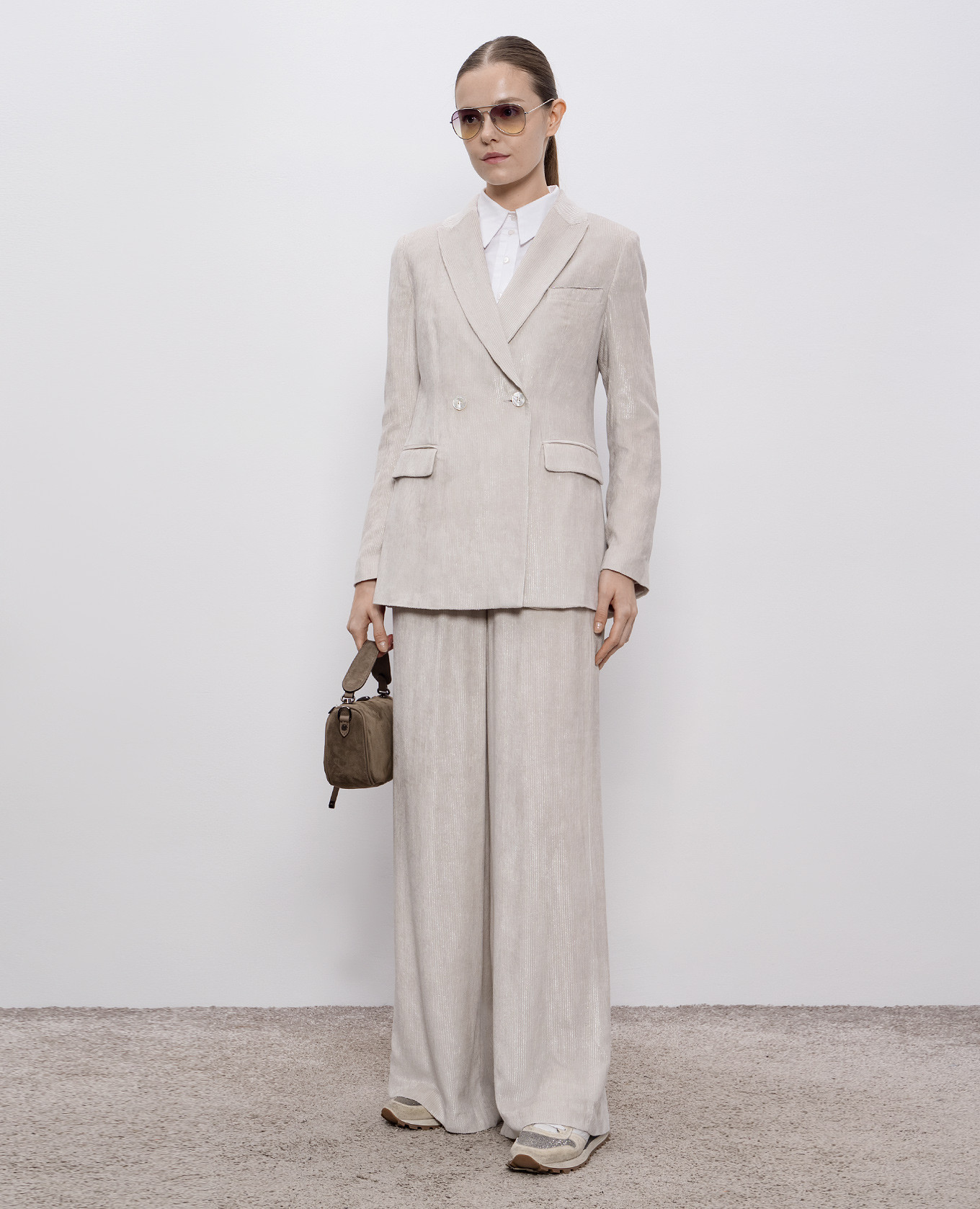 

Beige corduroy pants Peserico