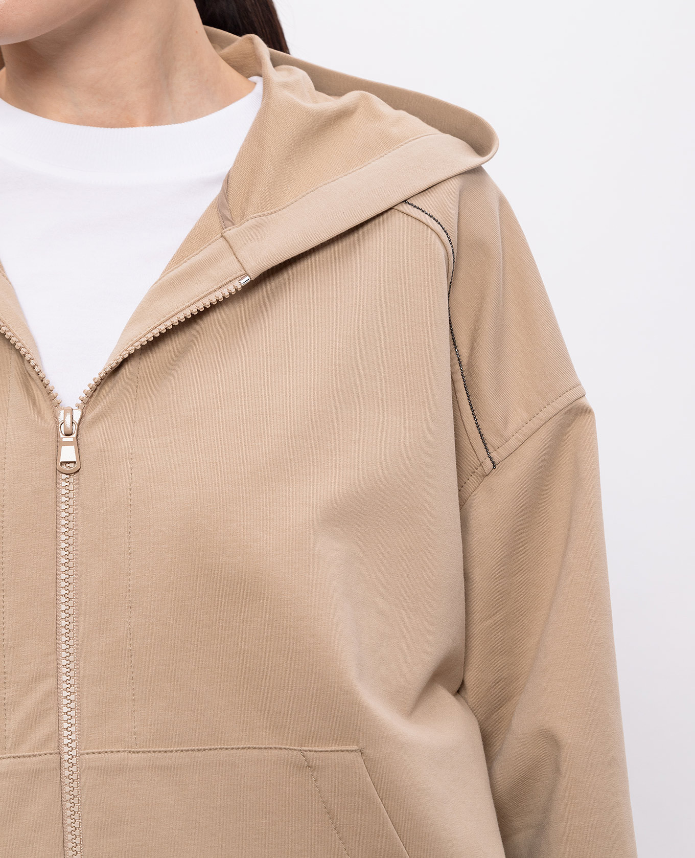

Beige sports jacket with monil chain Brunello Cucinelli