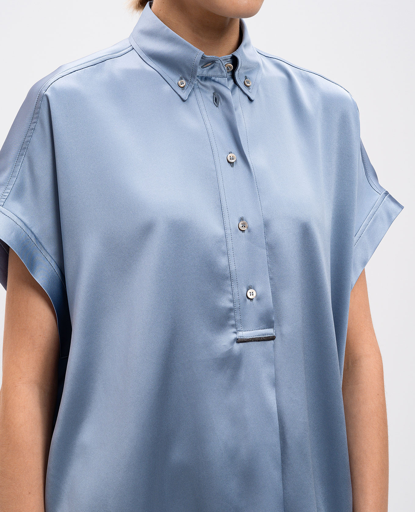 

Blue silk blouse with monil chain Brunello Cucinelli, Light blue