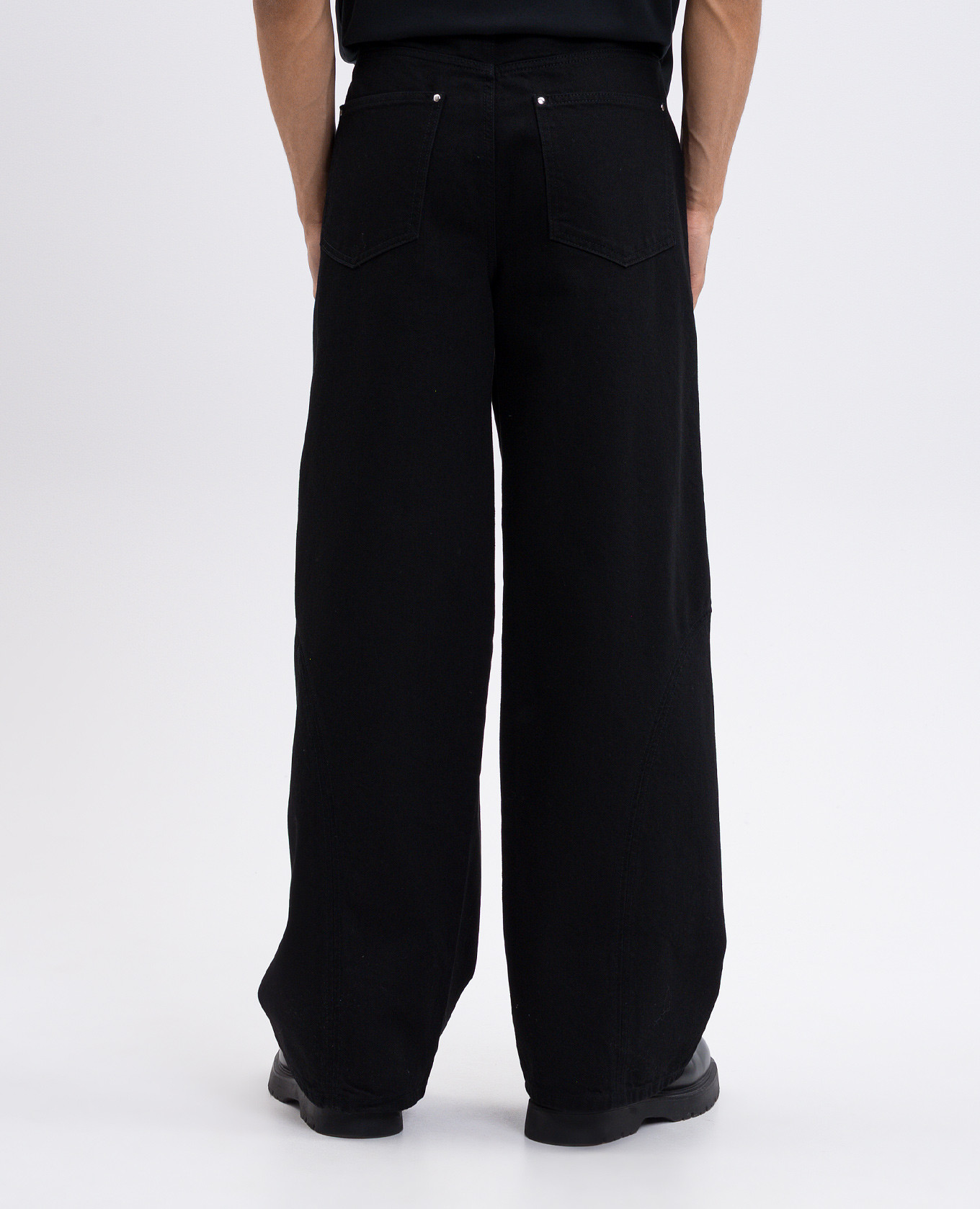 

Black Basalt jeans Heliot Emil