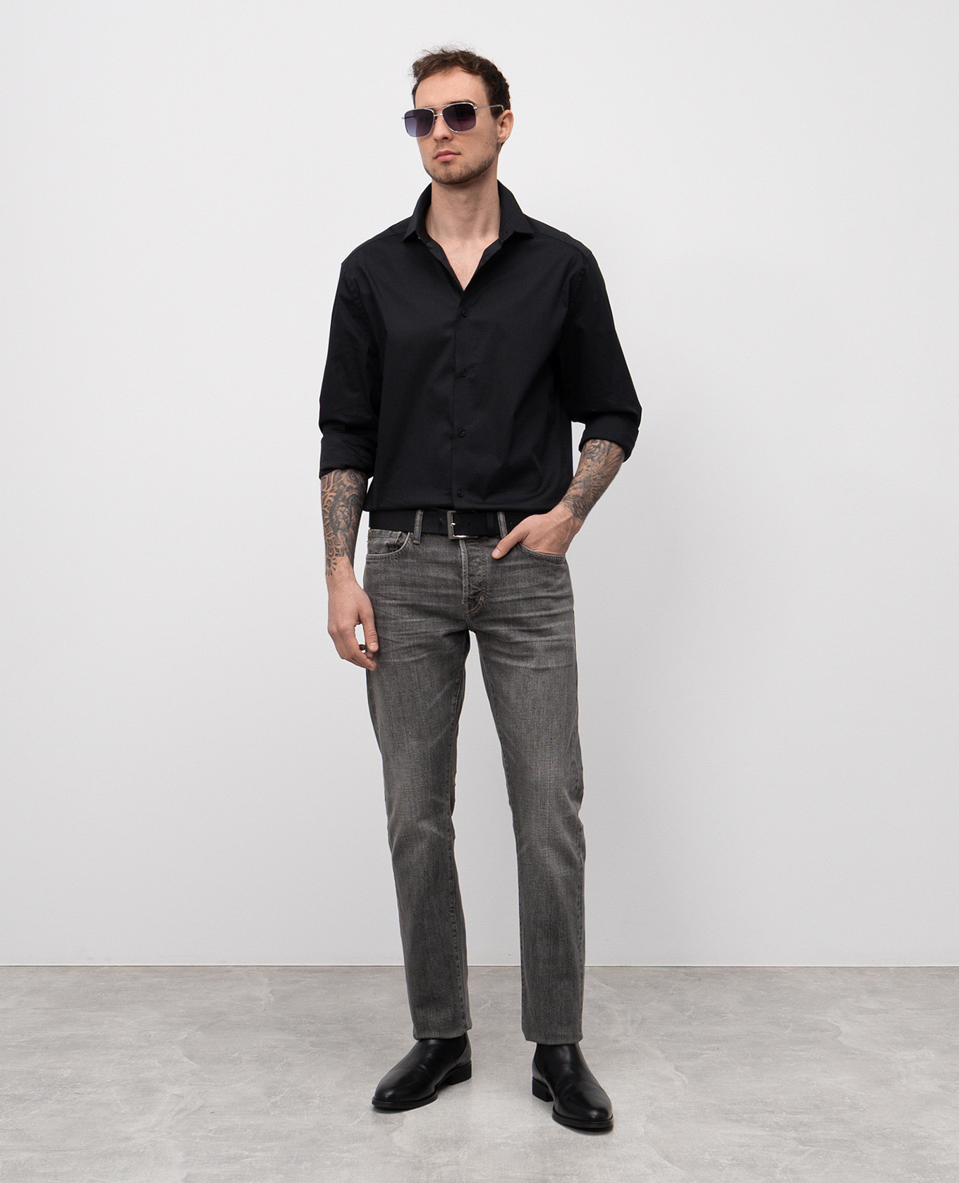 

Gray jeans with a worn effect Tom Ford, Grey