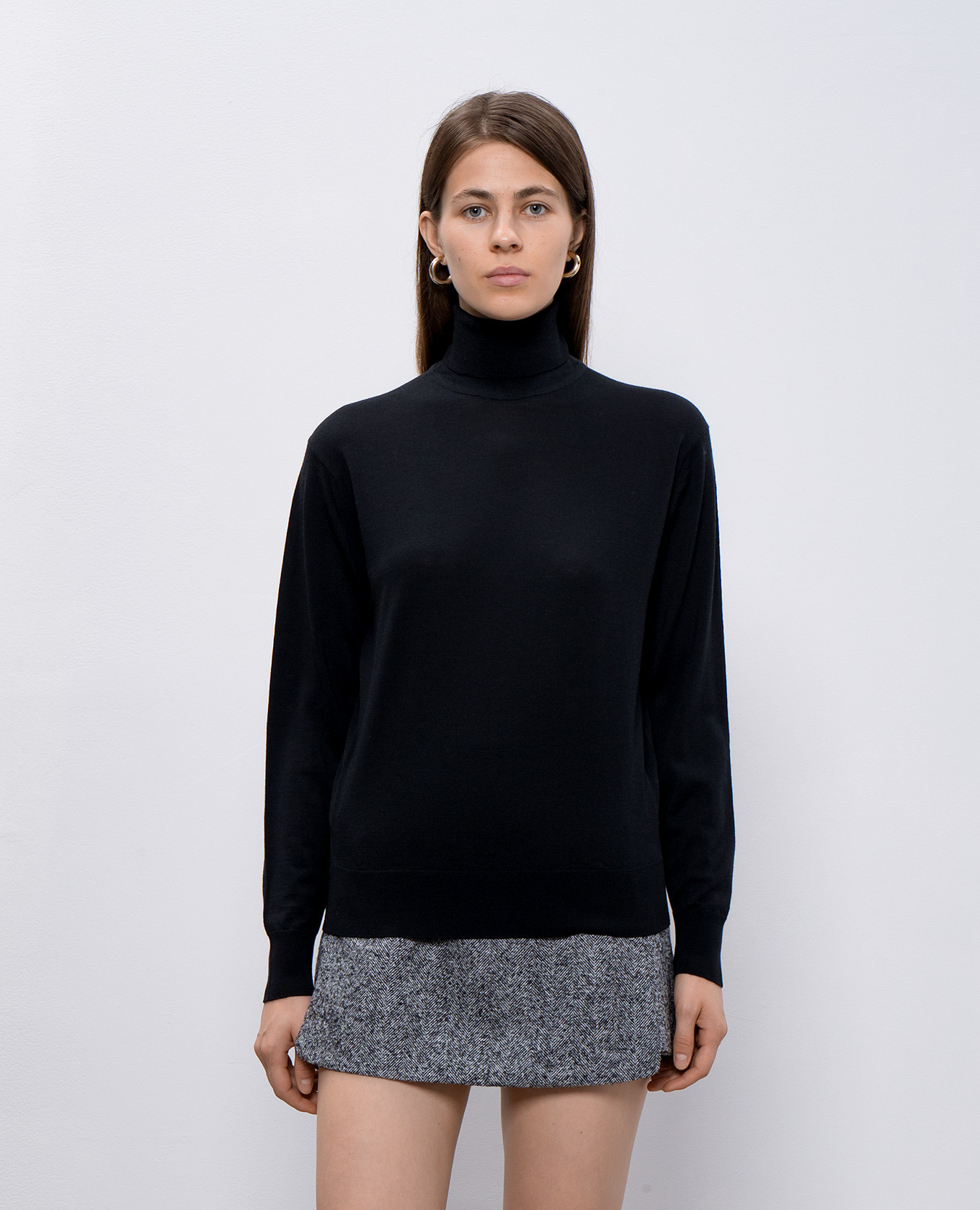 

Black wool Letty golf John Smedley