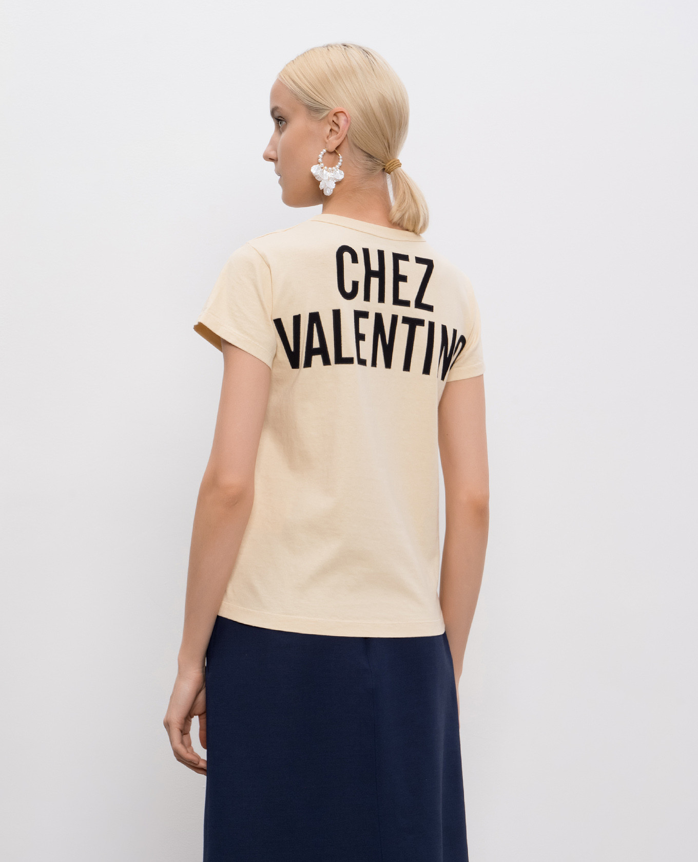 

Beige T-shirt with print Valentino