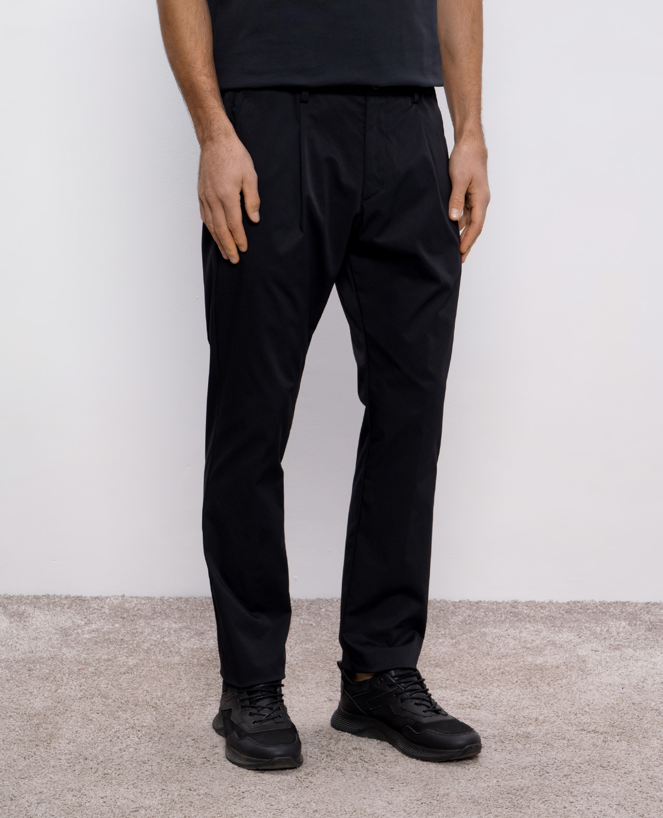 

Black pants with logo Herno