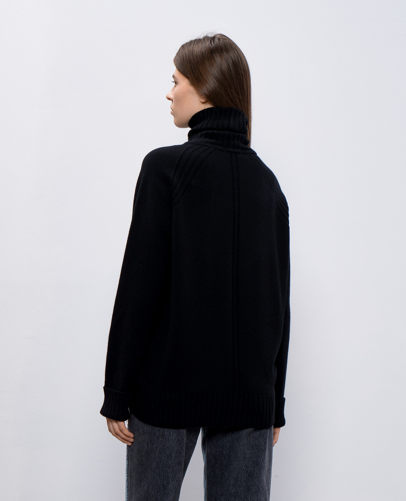 

Fairlie black wool and cashmere sweater John Smedley