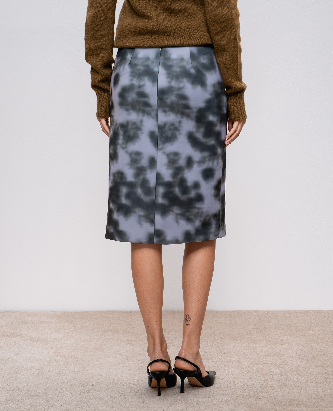 Green skirt in an abstract print Philosophy di Lorenzo Serafini 4
