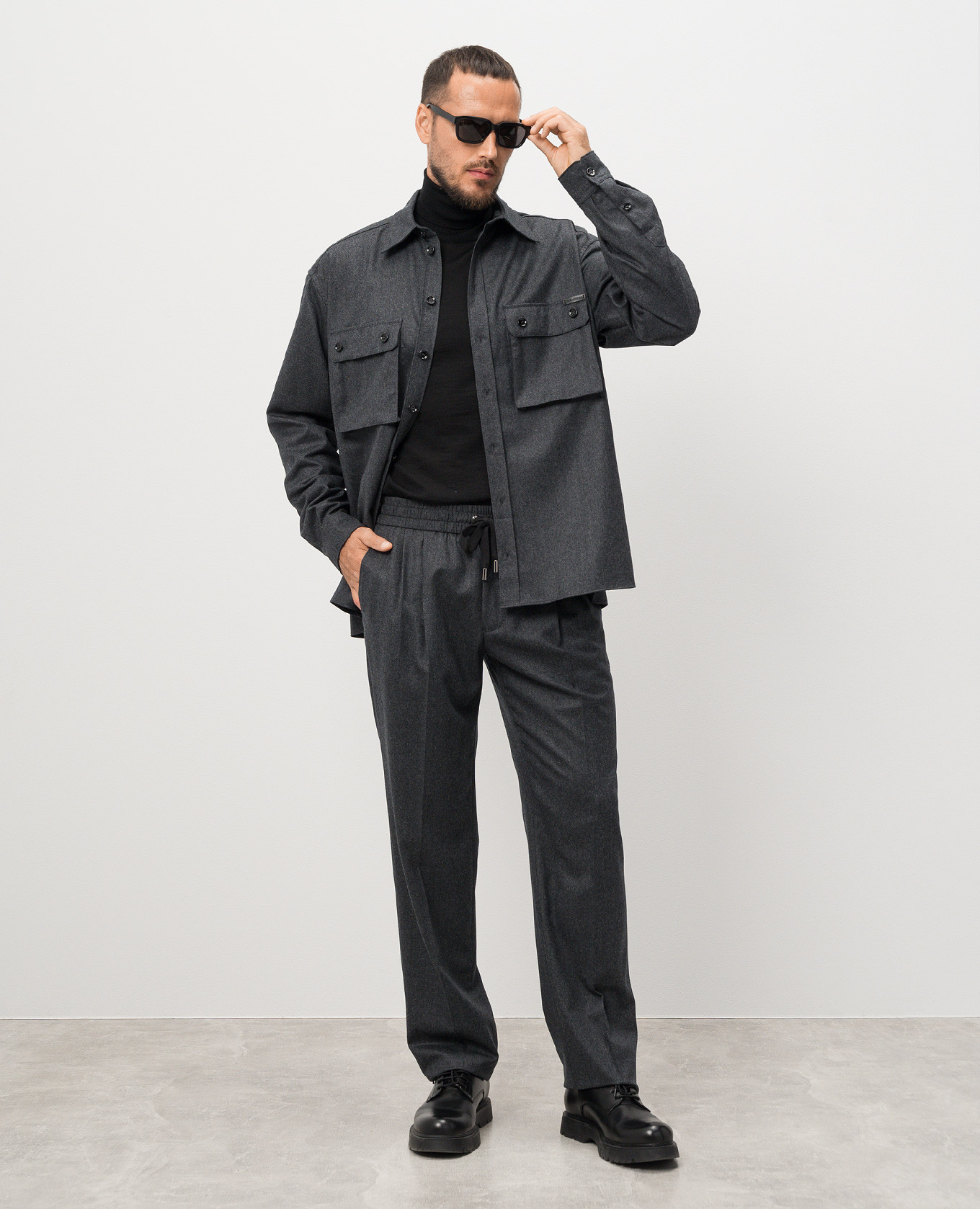 

Gray wool trousers with logo patch Dolce&Gabbana, Grey
