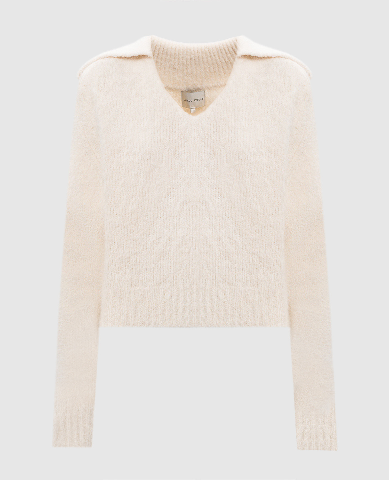 

White sweater with alpaca Lou Lou Studio